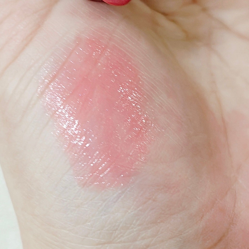 プラダ ライト グローイング リップバーム/PRADA BEAUTY/リップバームを使ったクチコミ(3枚目)