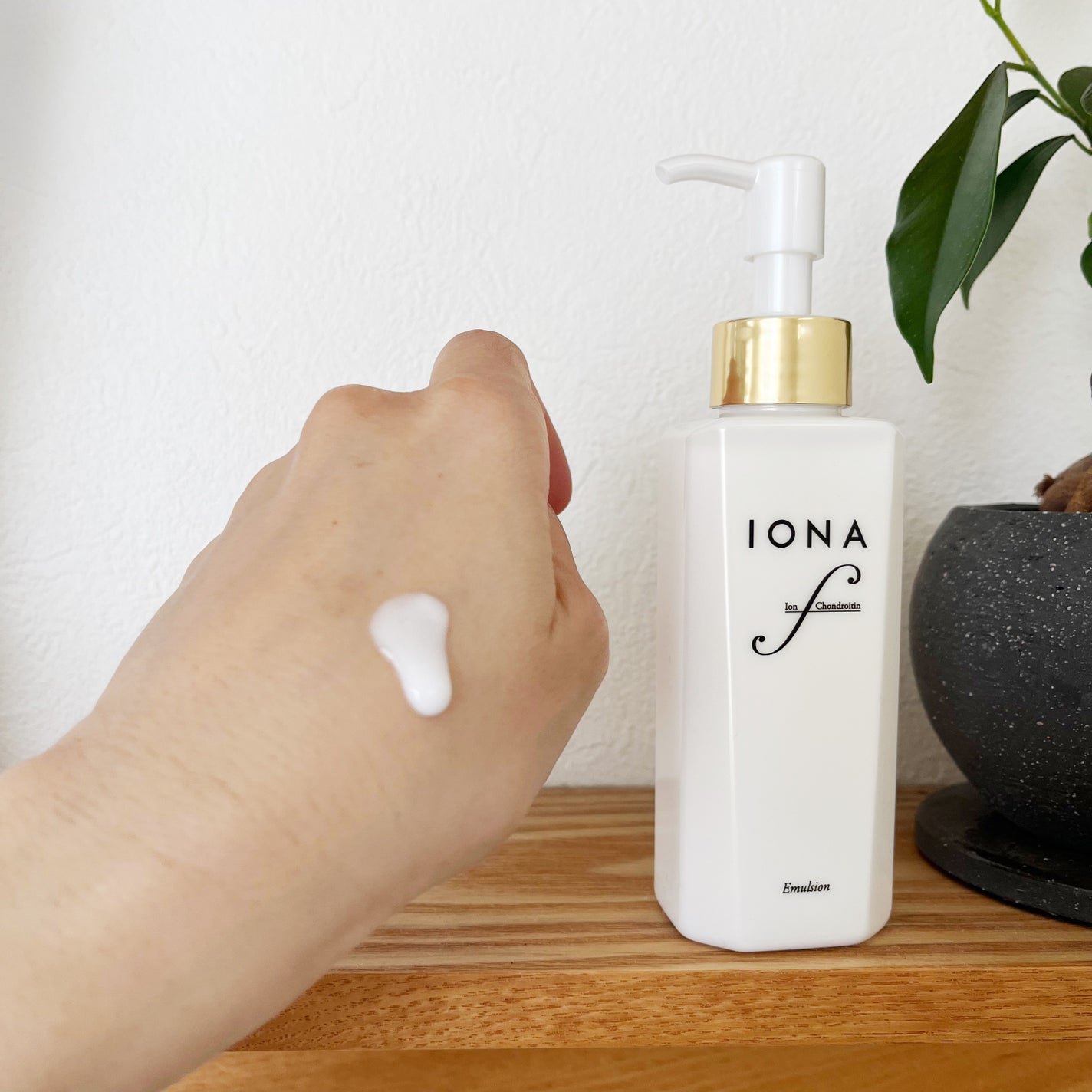 エマルジョン/イオナ エフ/乳液を使ったクチコミ(2枚目)