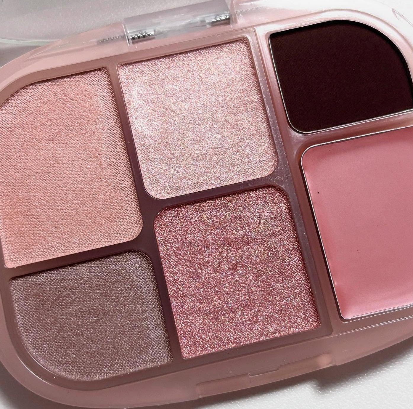 ソフトシアーマルチパレット/wakemake/アイシャドウパレットを使ったクチコミ（2枚目）