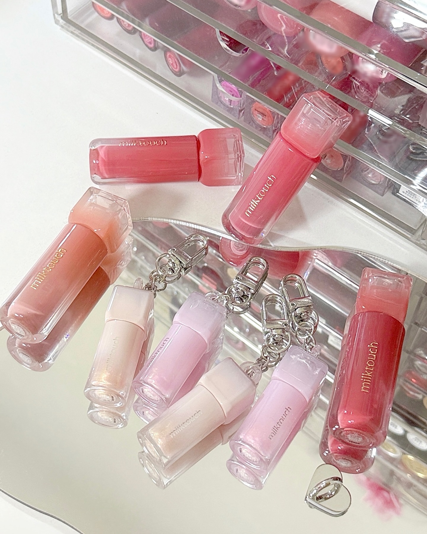 デューステインシアーリップグロス/Milk Touch/リップグロスを使ったクチコミ（3枚目）