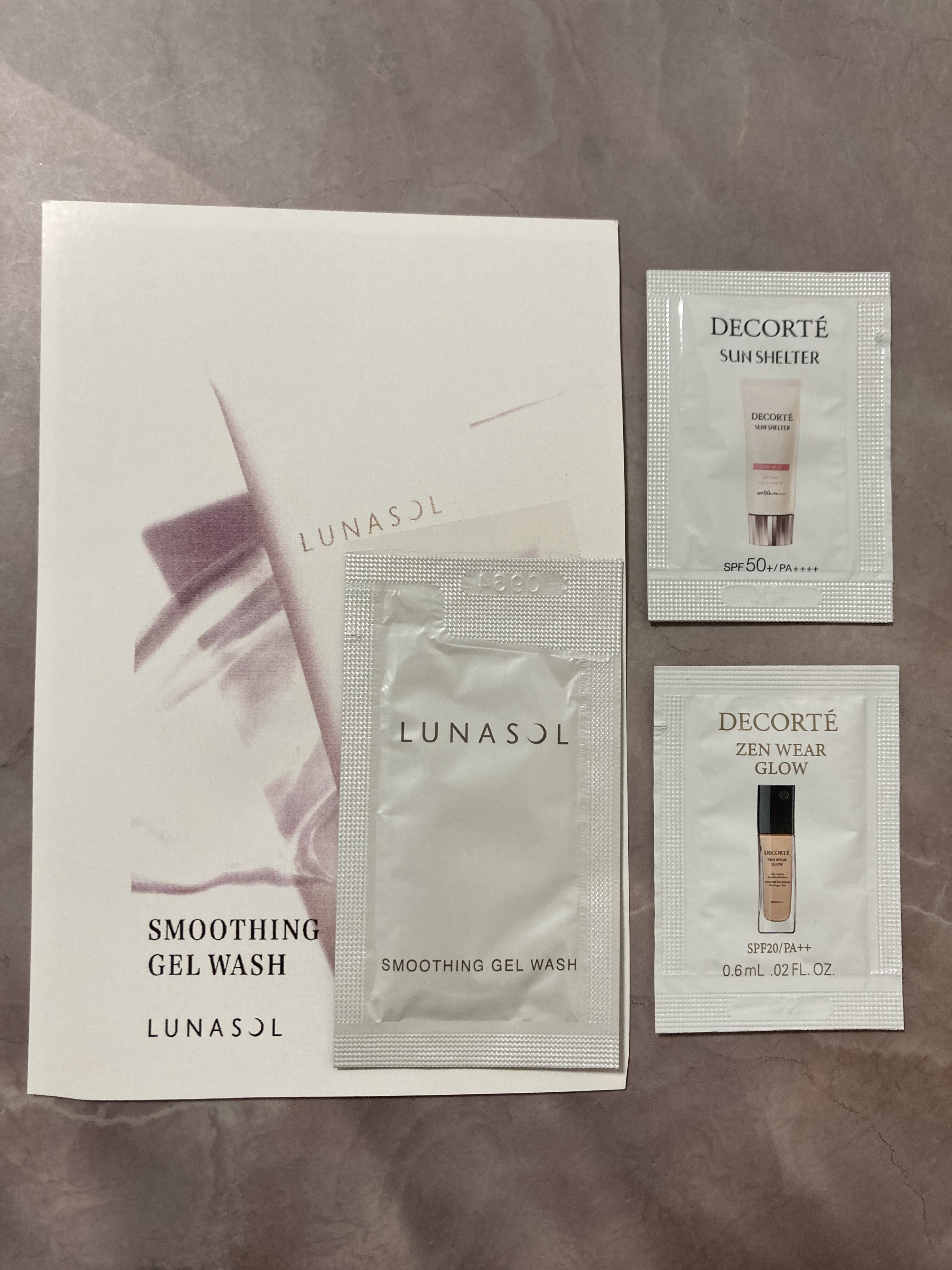 リアル フローレス ウェイトレス パーフェクティング コンシーラー 1N0/ローラ メルシエ/リキッドコンシーラーを使ったクチコミ（2枚目）