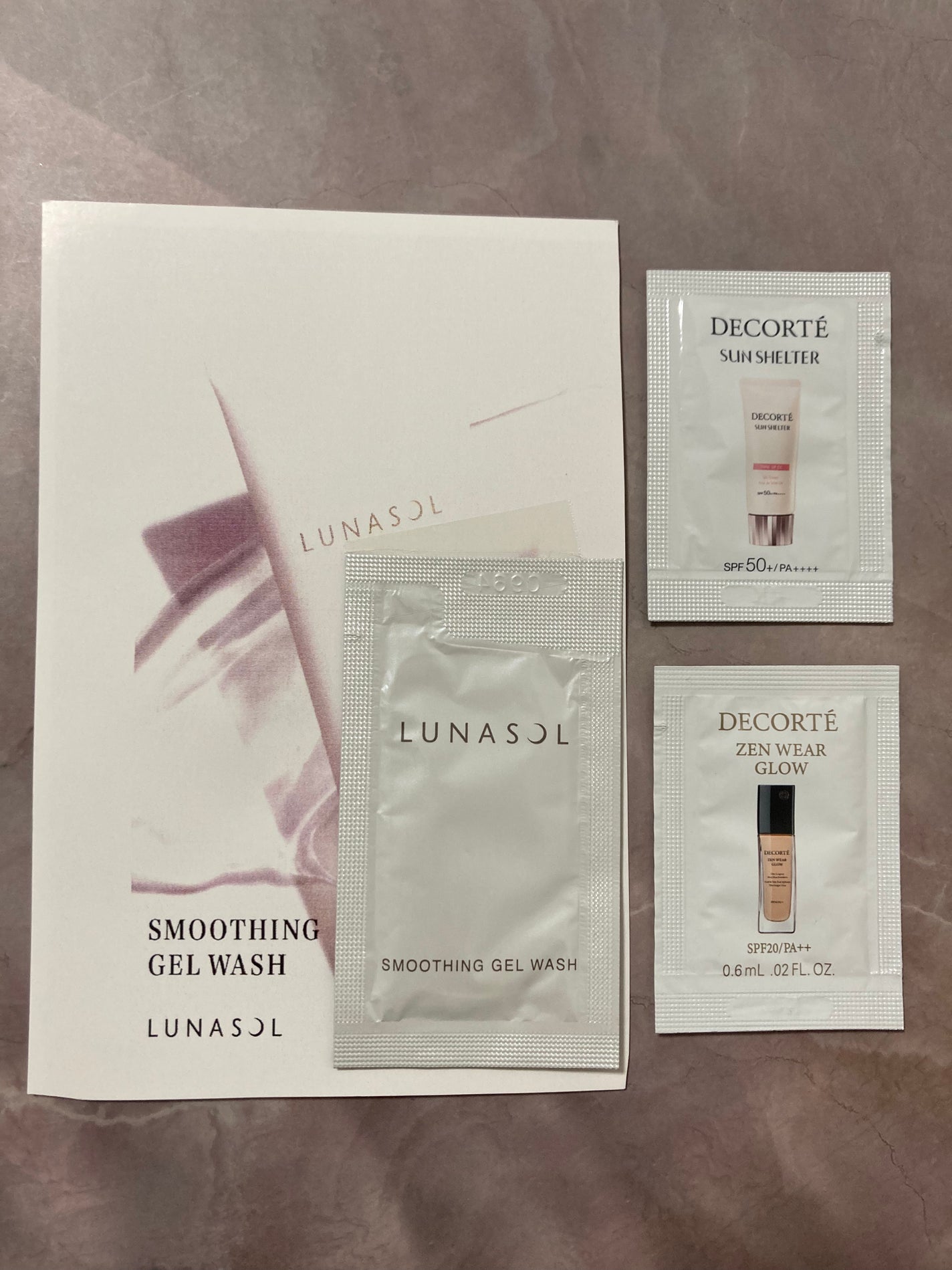 リアル フローレス ウェイトレス パーフェクティング コンシーラー/ローラ メルシエ/リキッドコンシーラーを使ったクチコミ(2枚目)