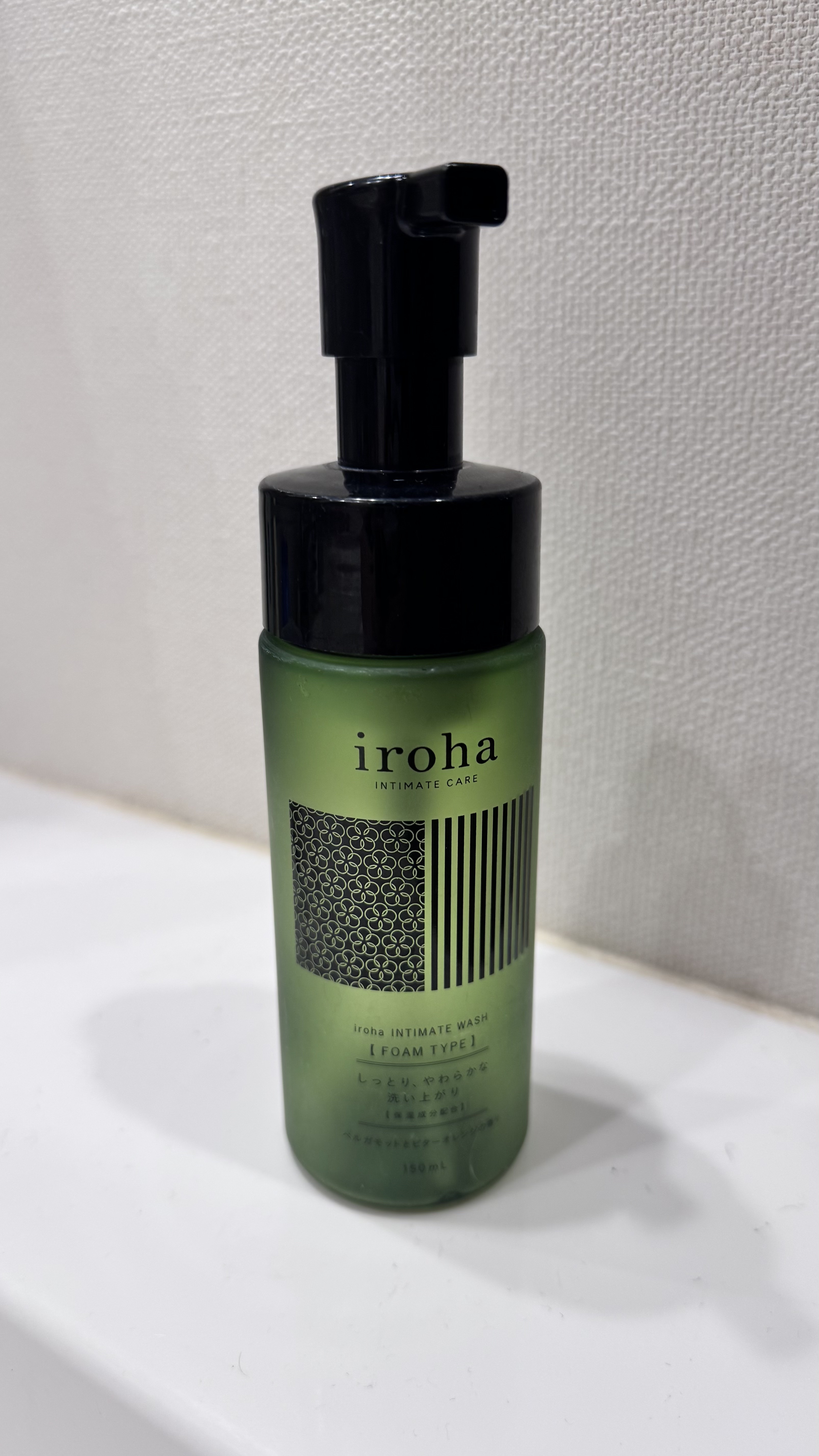 イロハ インティメートウォッシュ フォームタイプ  ベルガモットとビターオレンジの香り 150ml/iroha INTIMATE CARE/デリケートゾーンケアを使ったクチコミ（1枚目）
