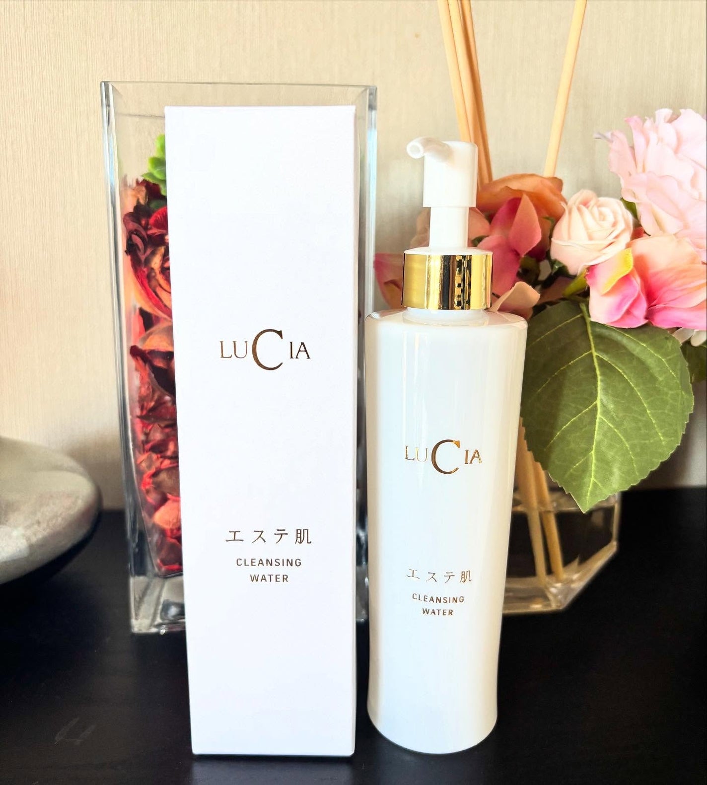 mochi ♡ →フォロバ on LIPS 「⿊⽊瞳さんプロデュースの新商品!エステ肌クレンジングウォーター..」(1枚目)