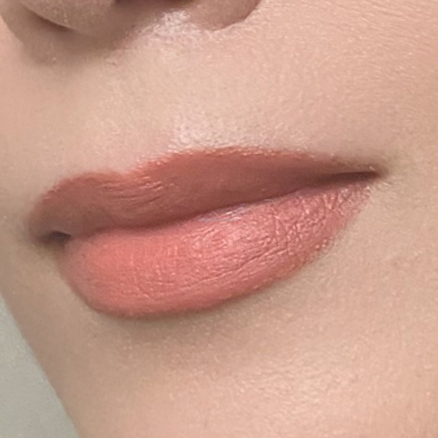 ルージュ ジェ ラグジュリアス ヴェルヴェット/GUERLAIN/口紅を使ったクチコミ(3枚目)