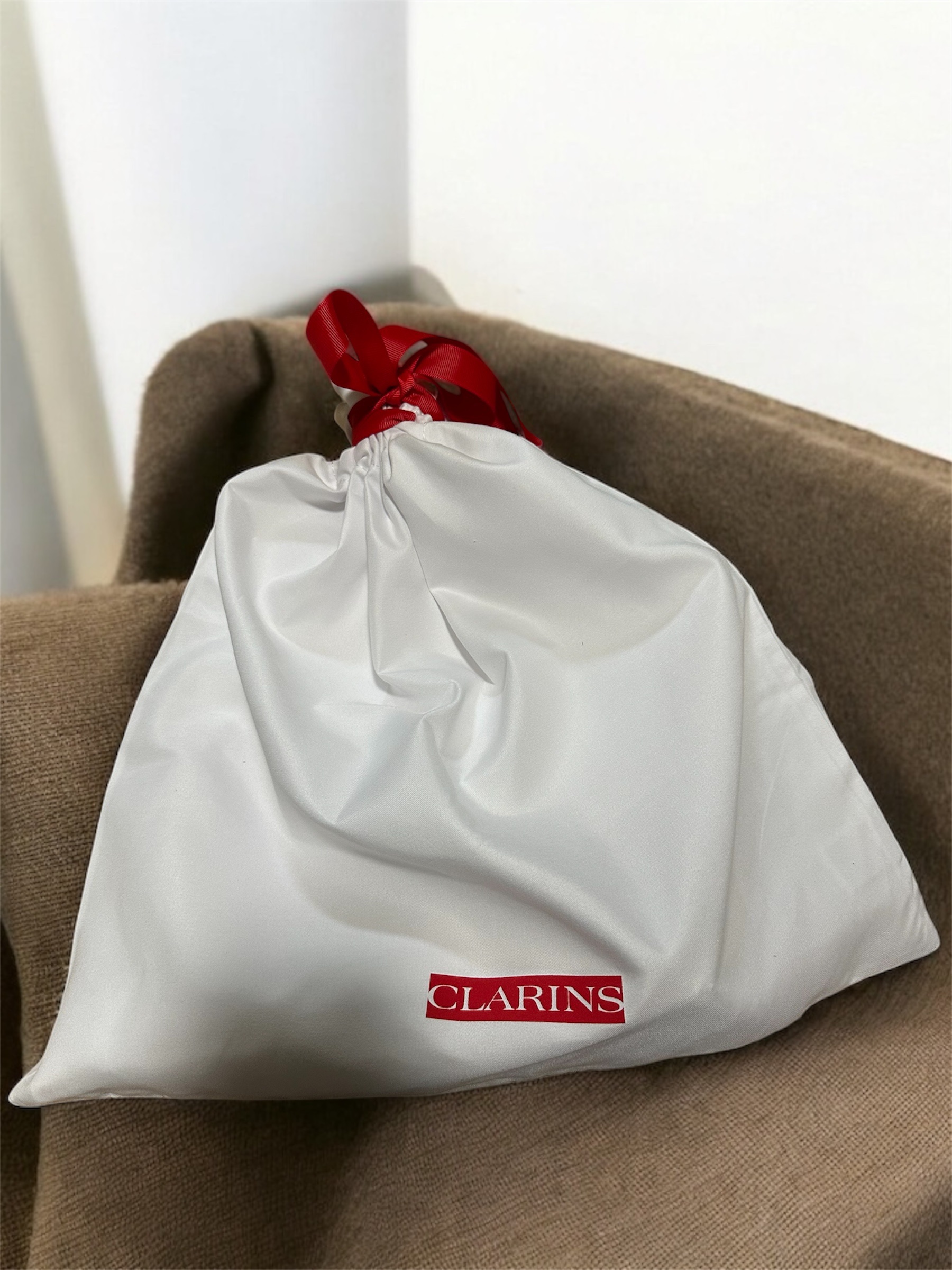 リップコンフォートオイル 09 チョコレート/CLARINS/リップグロスを使ったクチコミ（1枚目）