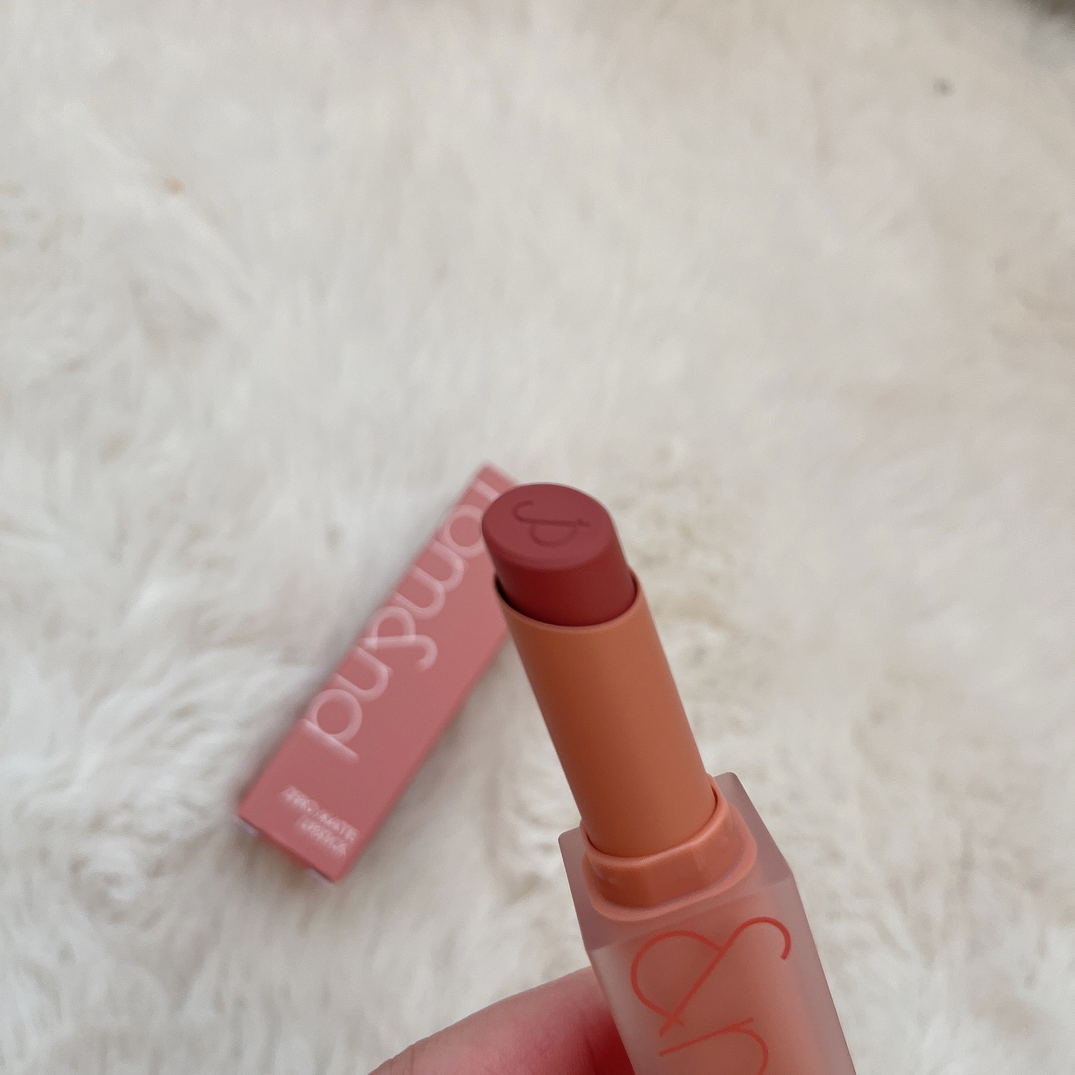 ゼロマットリップスティック 21 スモークドベージュ(Smoked Beige)/rom&nd/口紅を使ったクチコミ（2枚目）