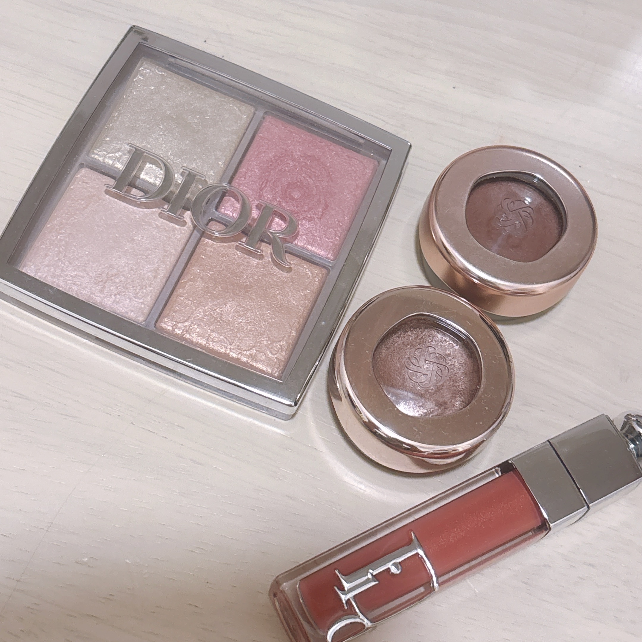 ディオール バックステージ フェイス グロウ パレット/Dior/ハイライトを使ったクチコミ（3枚目）