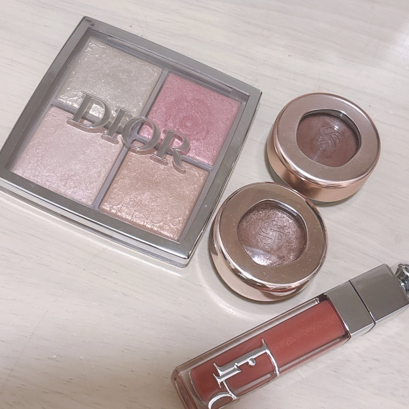 ディオール バックステージ フェイス グロウ パレット/Dior/ハイライトを使ったクチコミ(3枚目)