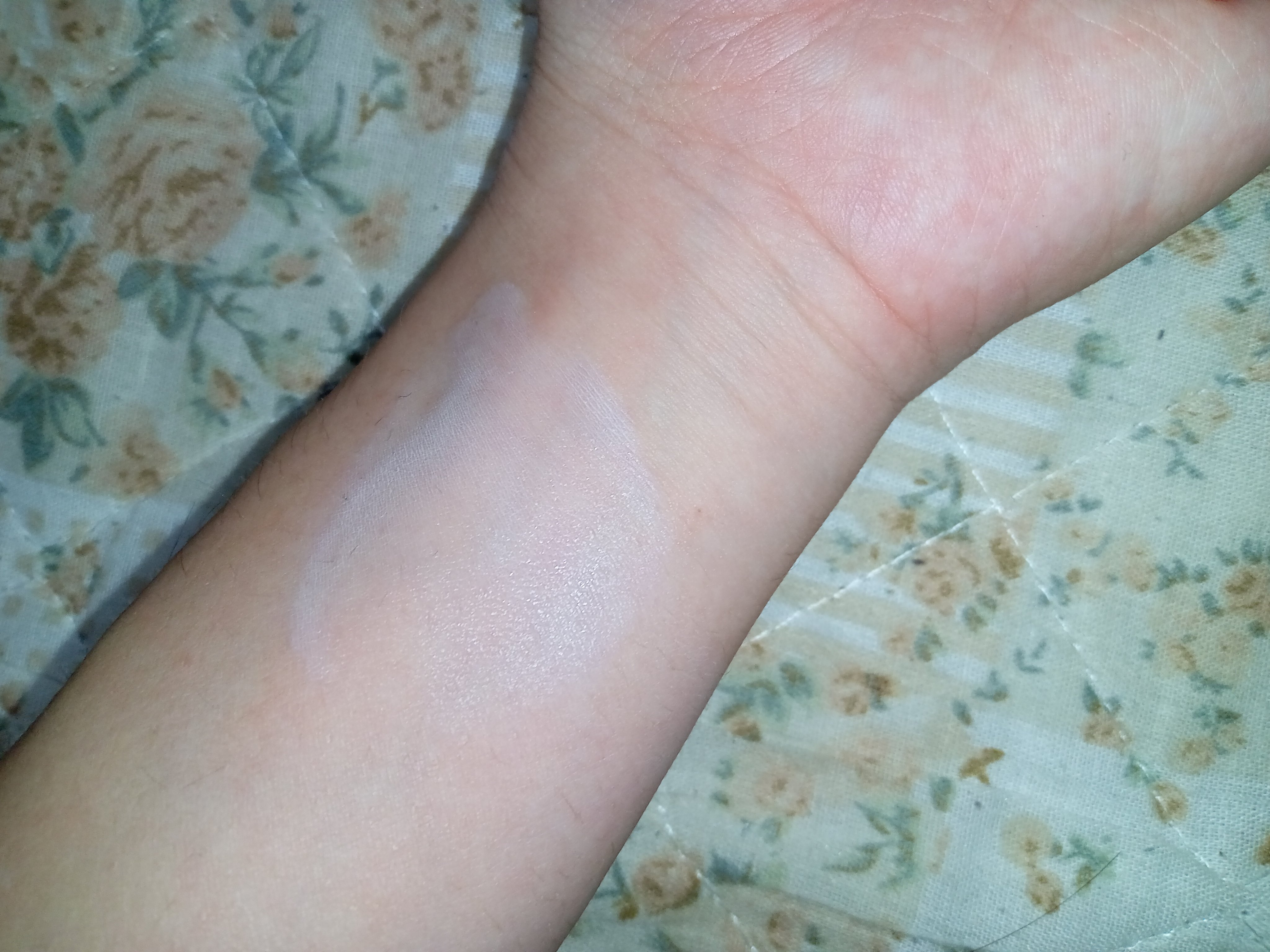 皮脂テカリ防止下地 ピュアラベンダー/CEZANNE/化粧下地を使ったクチコミ（2枚目）