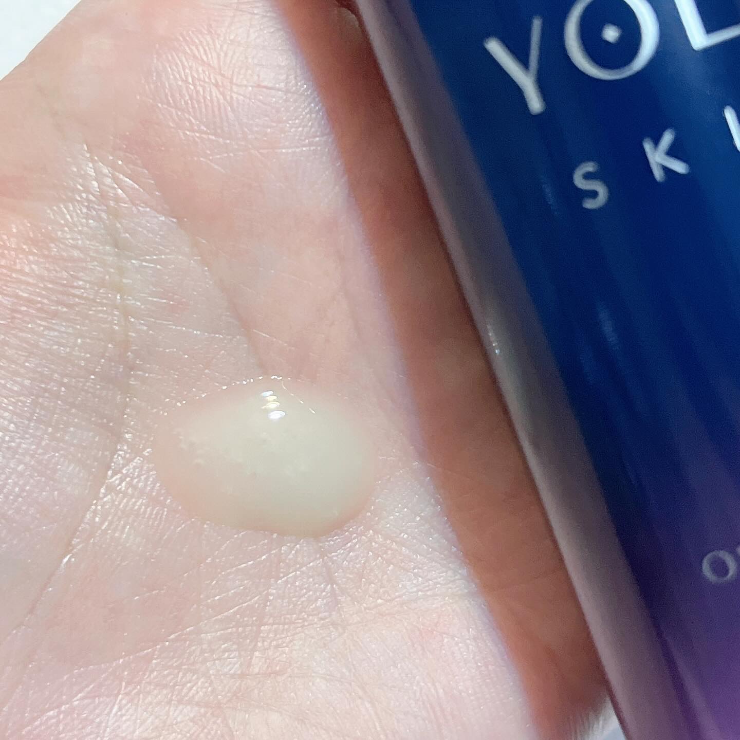 ヨル スキン オーバーナイトセラム モイスト/YOLU/美容液を使ったクチコミ（3枚目）