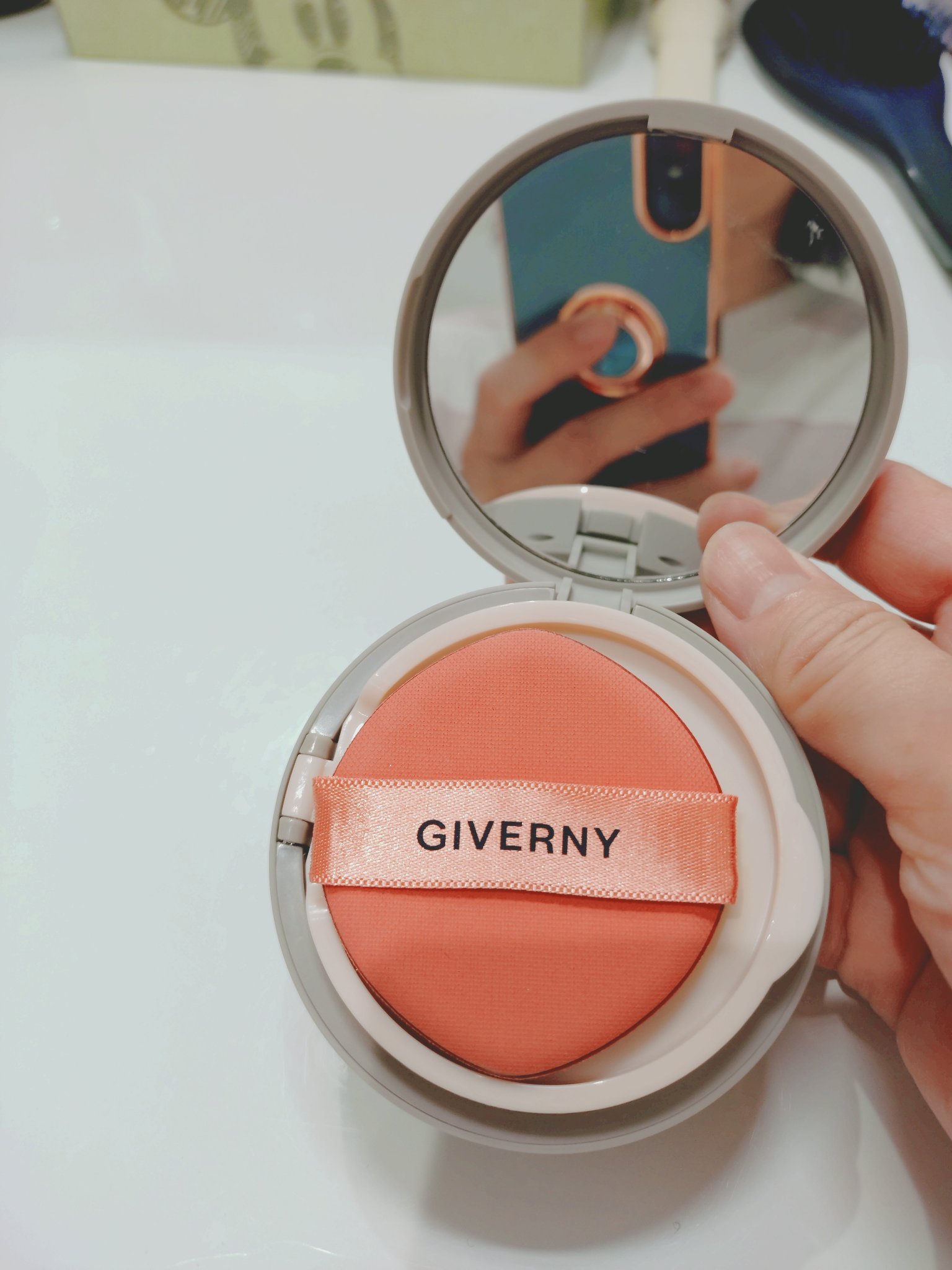 ジヴェルニー 密着カバークッション/GIVERNY/クッションファンデーションを使ったクチコミ（2枚目）
