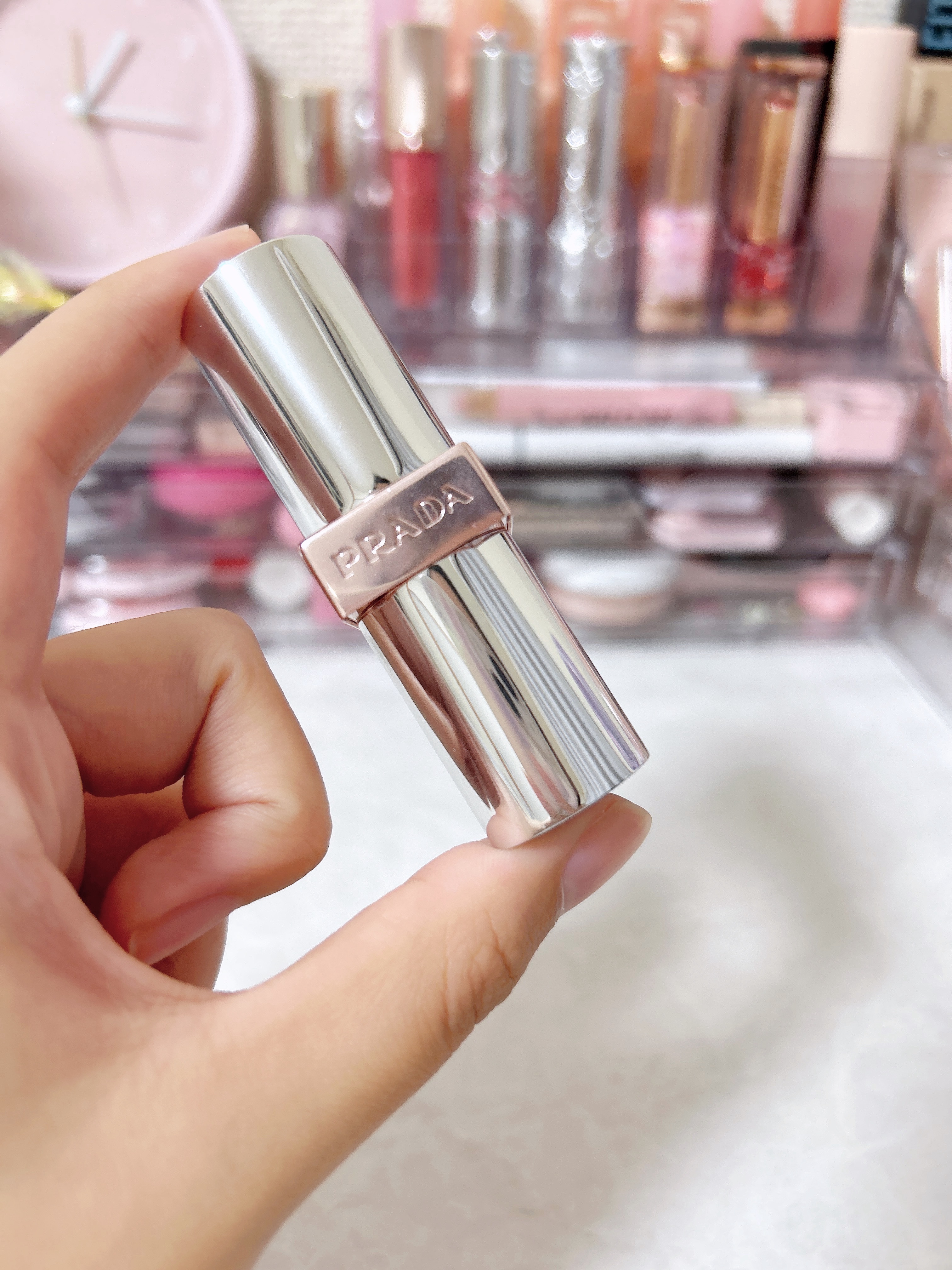 プラダ ライト グローイング リップバーム/PRADA BEAUTY/リップバームを使ったクチコミ（1枚目）