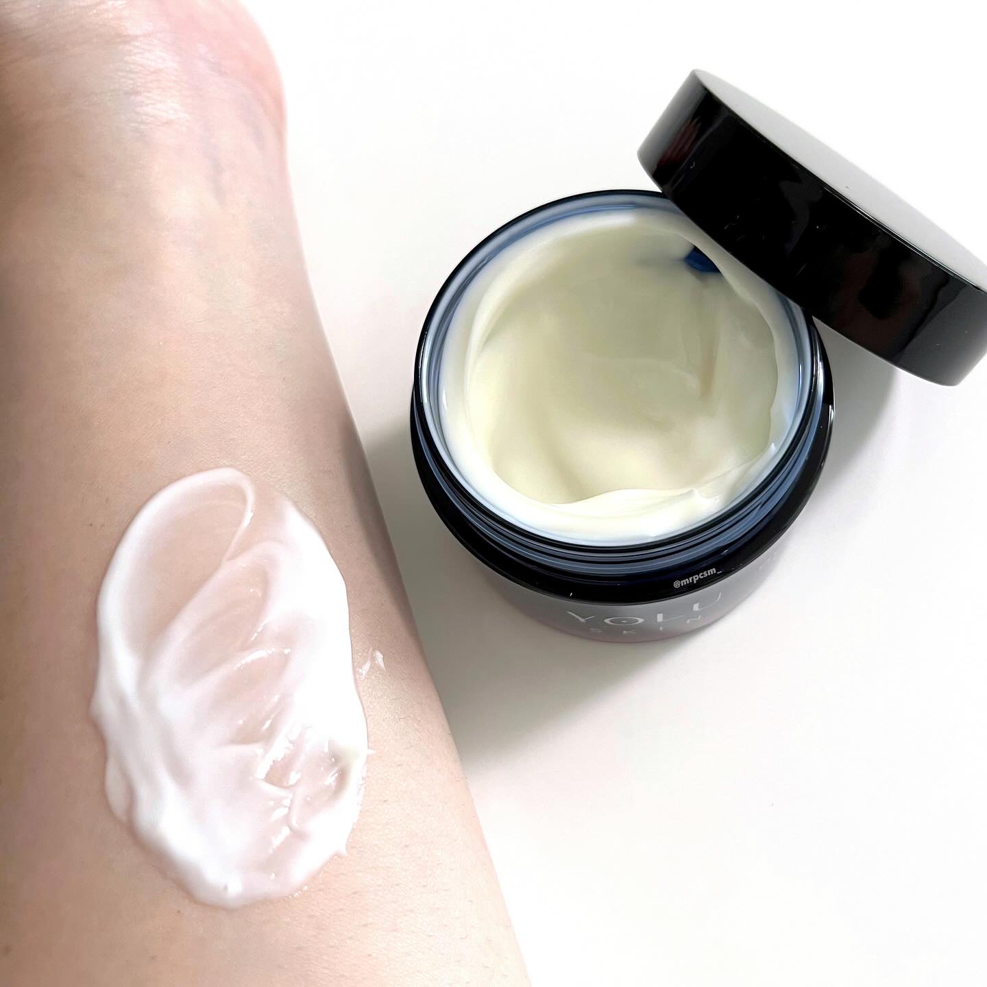 ヨル スキン オーバーナイトセラム モイスト/YOLU/美容液を使ったクチコミ（3枚目）