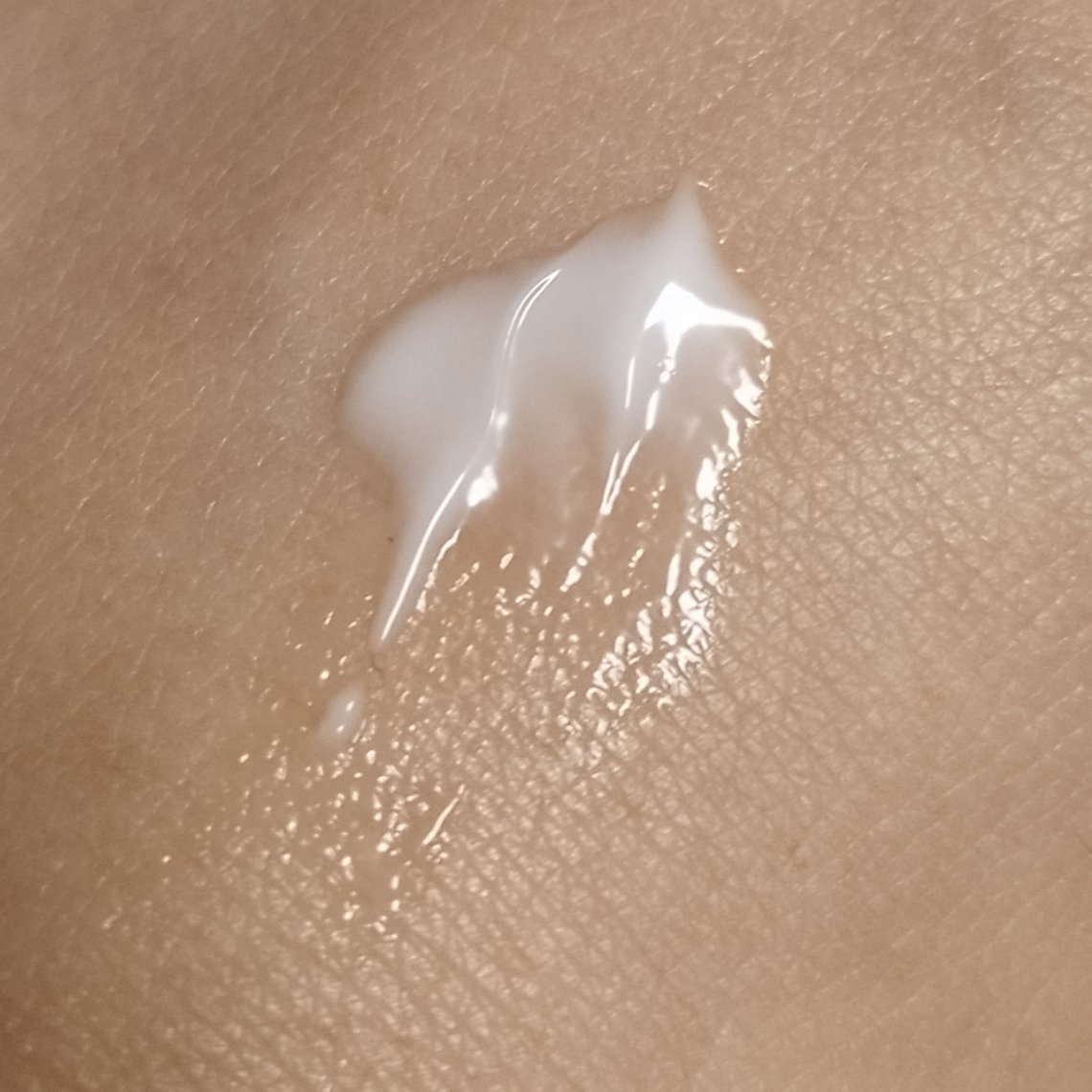 カネボウ　クリーム　イン　ナイトⅡ【医薬部外品】/KANEBO/フェイスクリームを使ったクチコミ（3枚目）