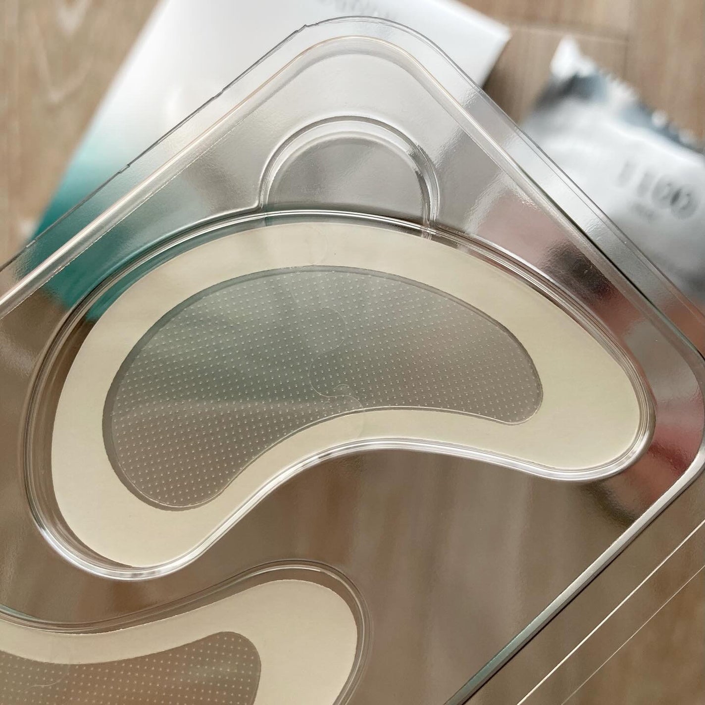 アイバックリフト1100シャットリードルパッチ/CHARDE/シートマスク・パックを使ったクチコミ(4枚目)