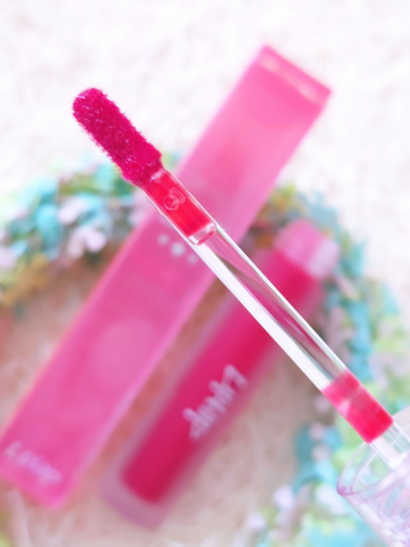 リップヒップグロッシーリップティント #25 ユールックラブリー/LIPHIP(リップヒップ)/口紅を使ったクチコミ（3枚目）