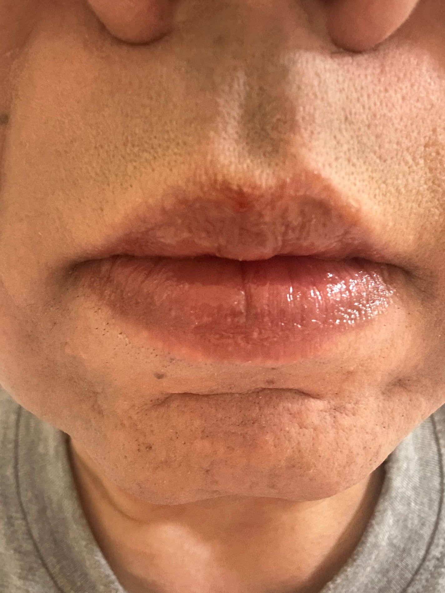 リップコンフォートオイル/CLARINS/リップグロスを使ったクチコミ(3枚目)