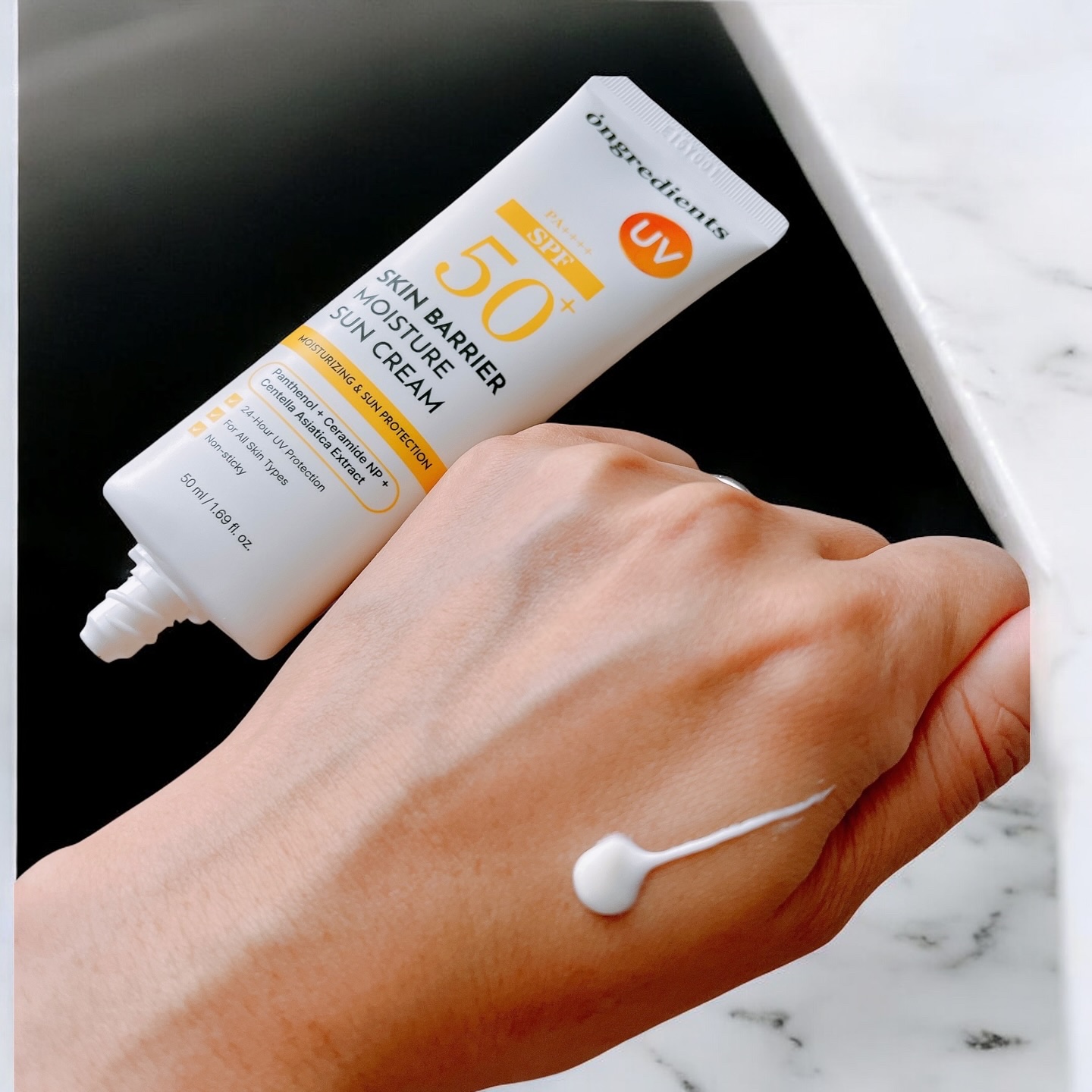 スキンバリアモイスチャーサンクリーム/Ongredients/日焼け止めクリームを使ったクチコミ（3枚目）