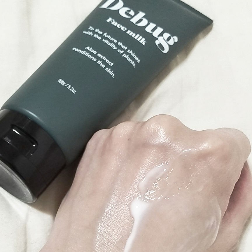 Debug デバッグ フェイスミルクのクチコミ「
Debug
デバッグ フェイスミルク

パケ買いしたけどめちゃくちゃ
しっとり保湿されるしお.....」（2枚目）