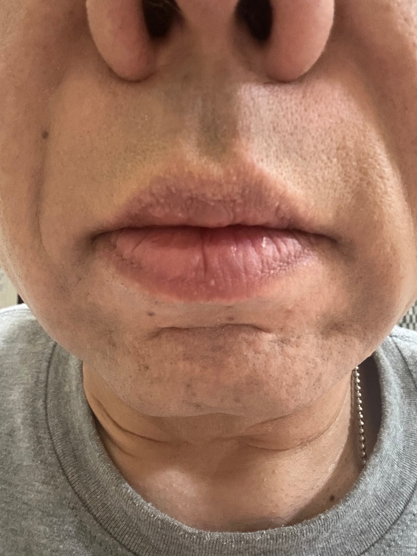 リップコンフォートオイル/CLARINS/リップグロスを使ったクチコミ(2枚目)