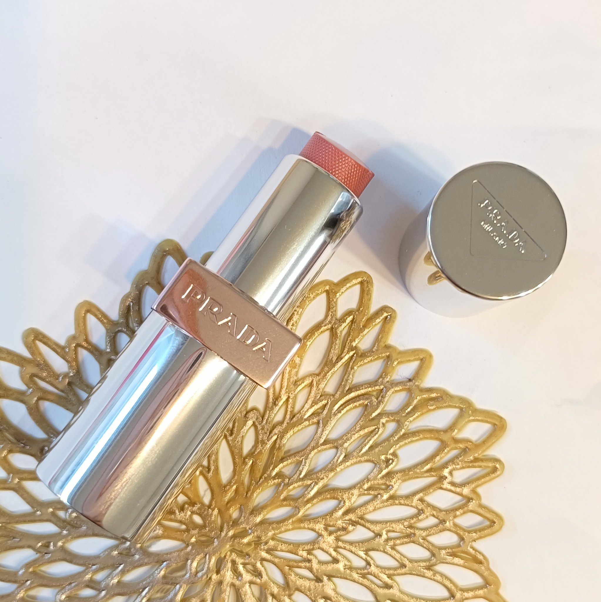 プラダ ライト グローイング リップバーム U018 ピンク/PRADA BEAUTY/リップバームを使ったクチコミ（1枚目）