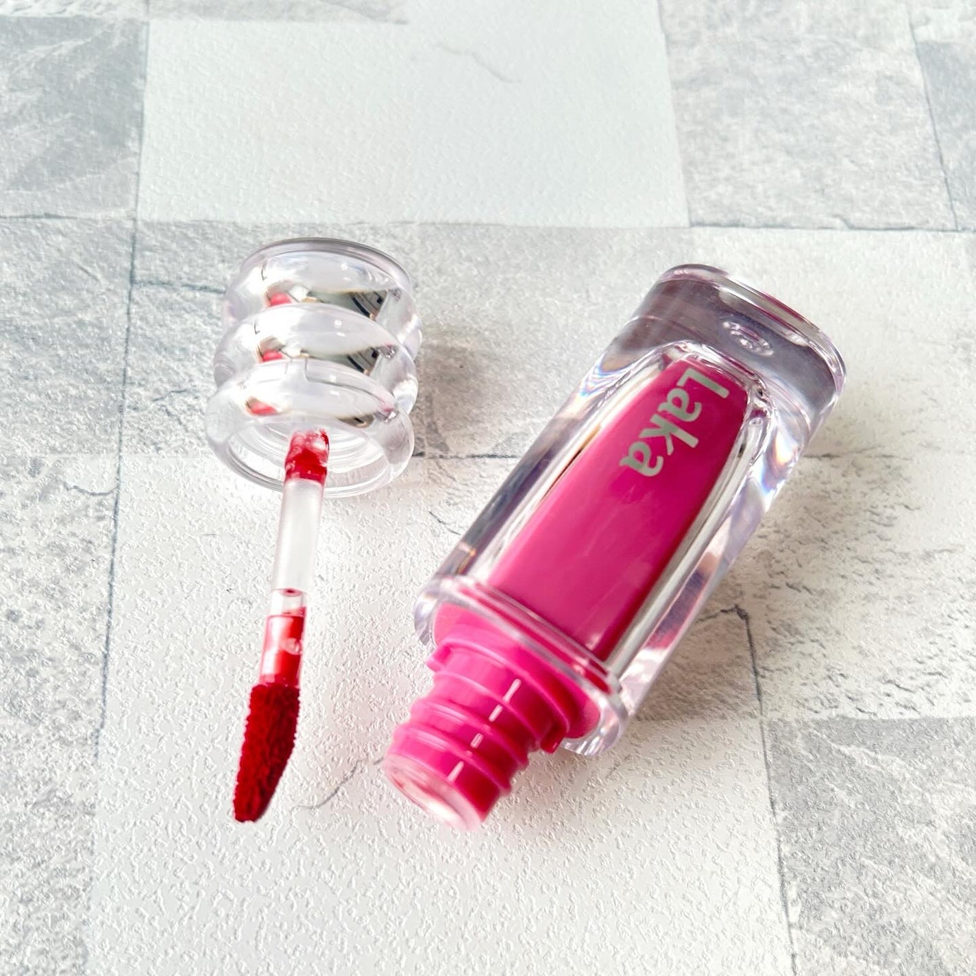 ラカ マキシグレイヤーティント/Laka/リップティントを使ったクチコミ(2枚目)