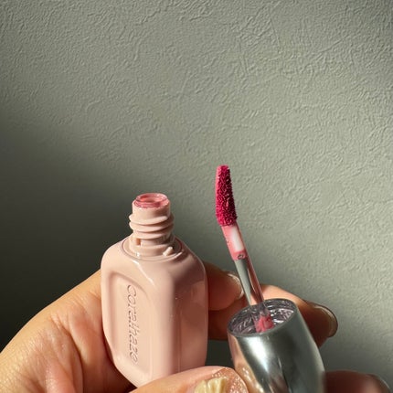 ぽぽ on LIPS 「ブランド様から提供いただき使用してみました。高級感がありコロン..」(5枚目)