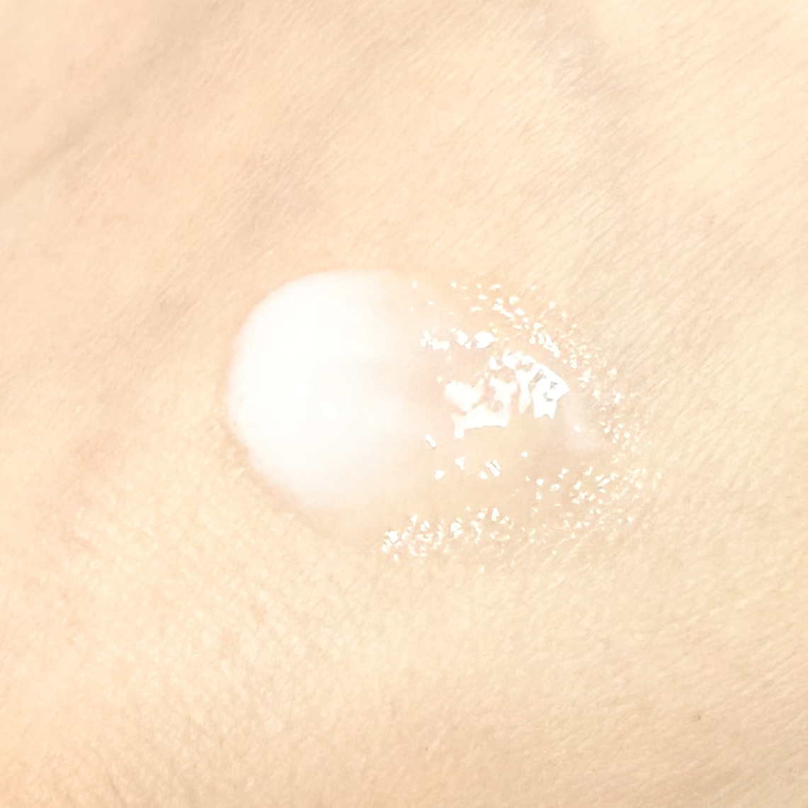 パフュームヘアパックインミスト Oh! Freesia/Daleaf/アウトバストリートメントを使ったクチコミ（2枚目）