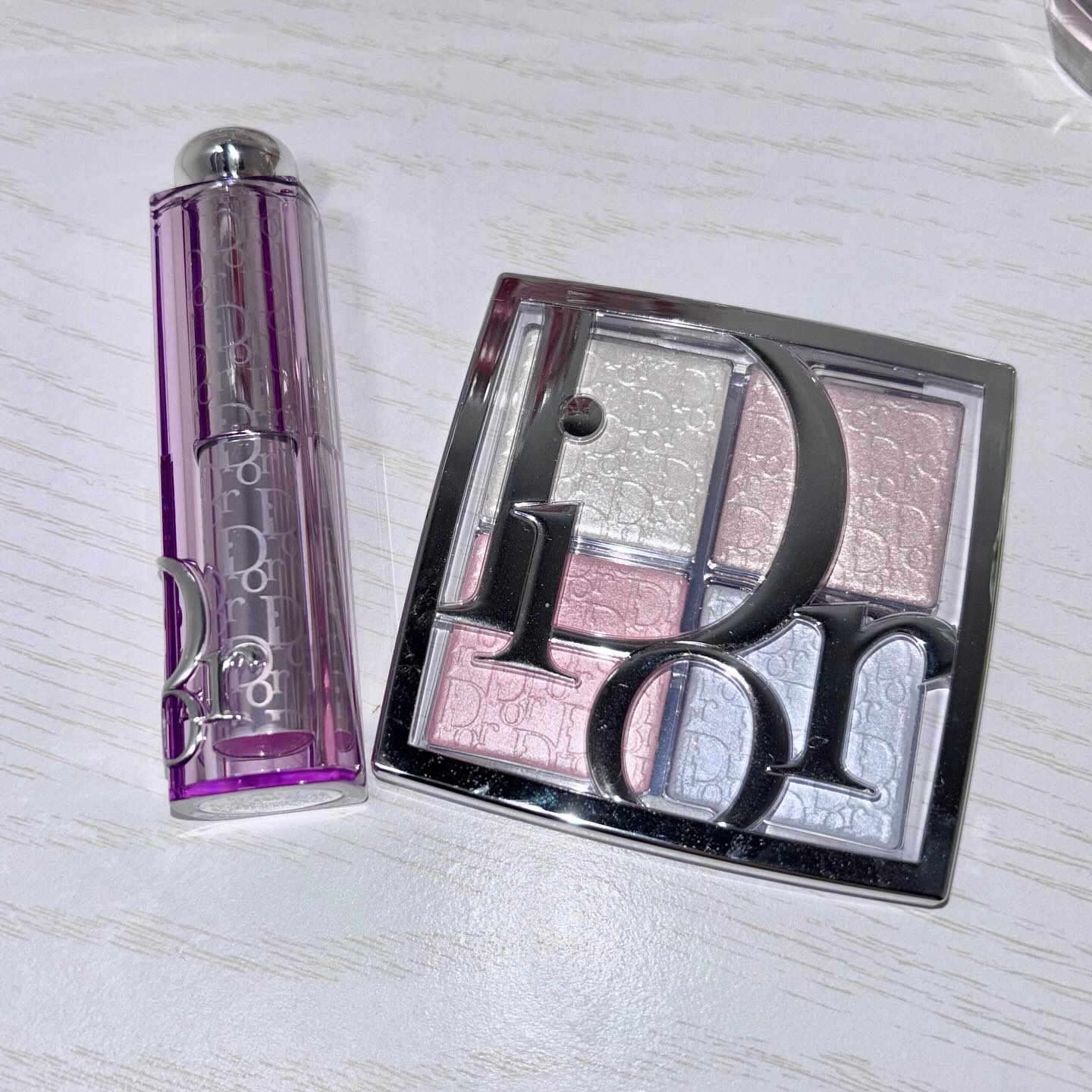 バックステージ ロージー グロウ スティック 063 ピンク ライラック/Dior/チークを使ったクチコミ（2枚目）