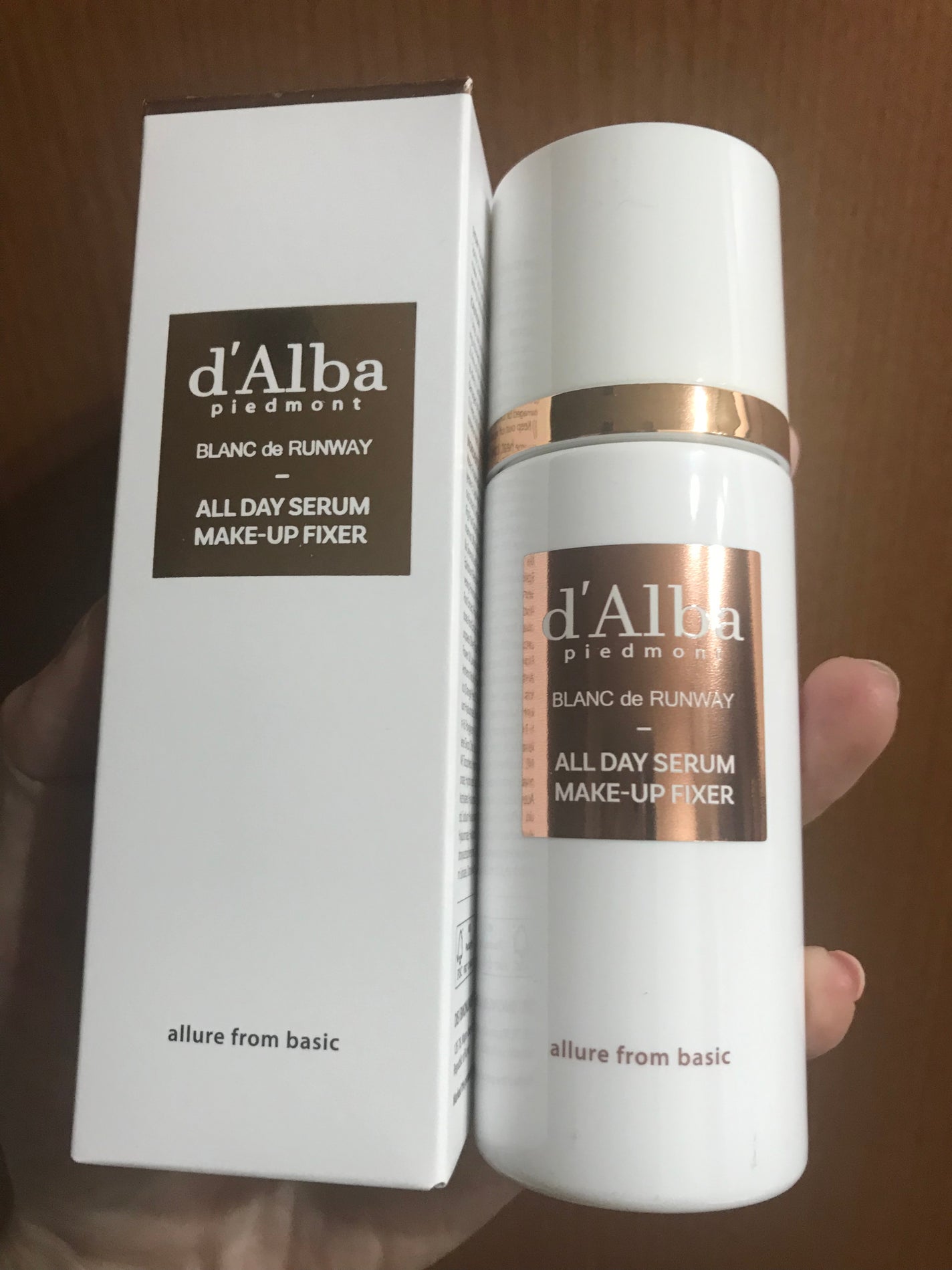 オールデイセラムメイクアップフィクサー/ダルバ/フィックスミストを使ったクチコミ(1枚目)