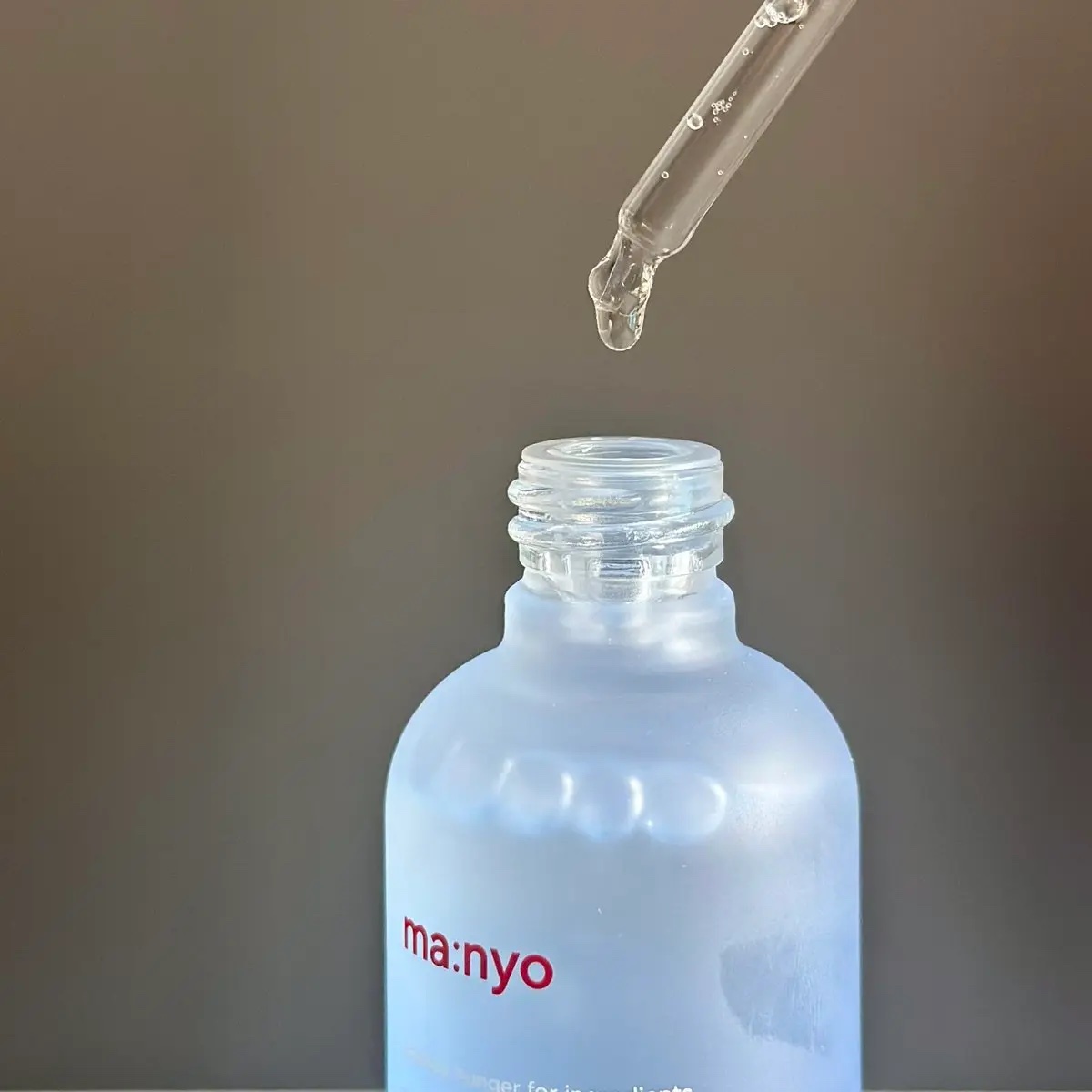 ロータスポアタイトニングセラム/manyo/美容液を使ったクチコミ（2枚目）