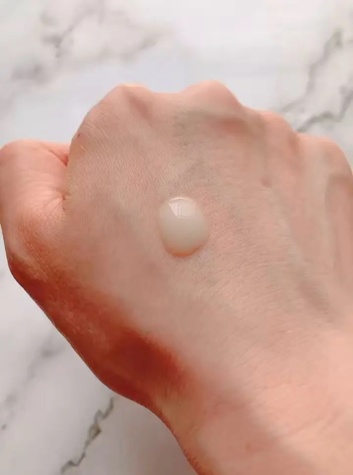 ヨル スキン オーバーナイトクリーム モイスト/YOLU/フェイスクリームを使ったクチコミ（2枚目）