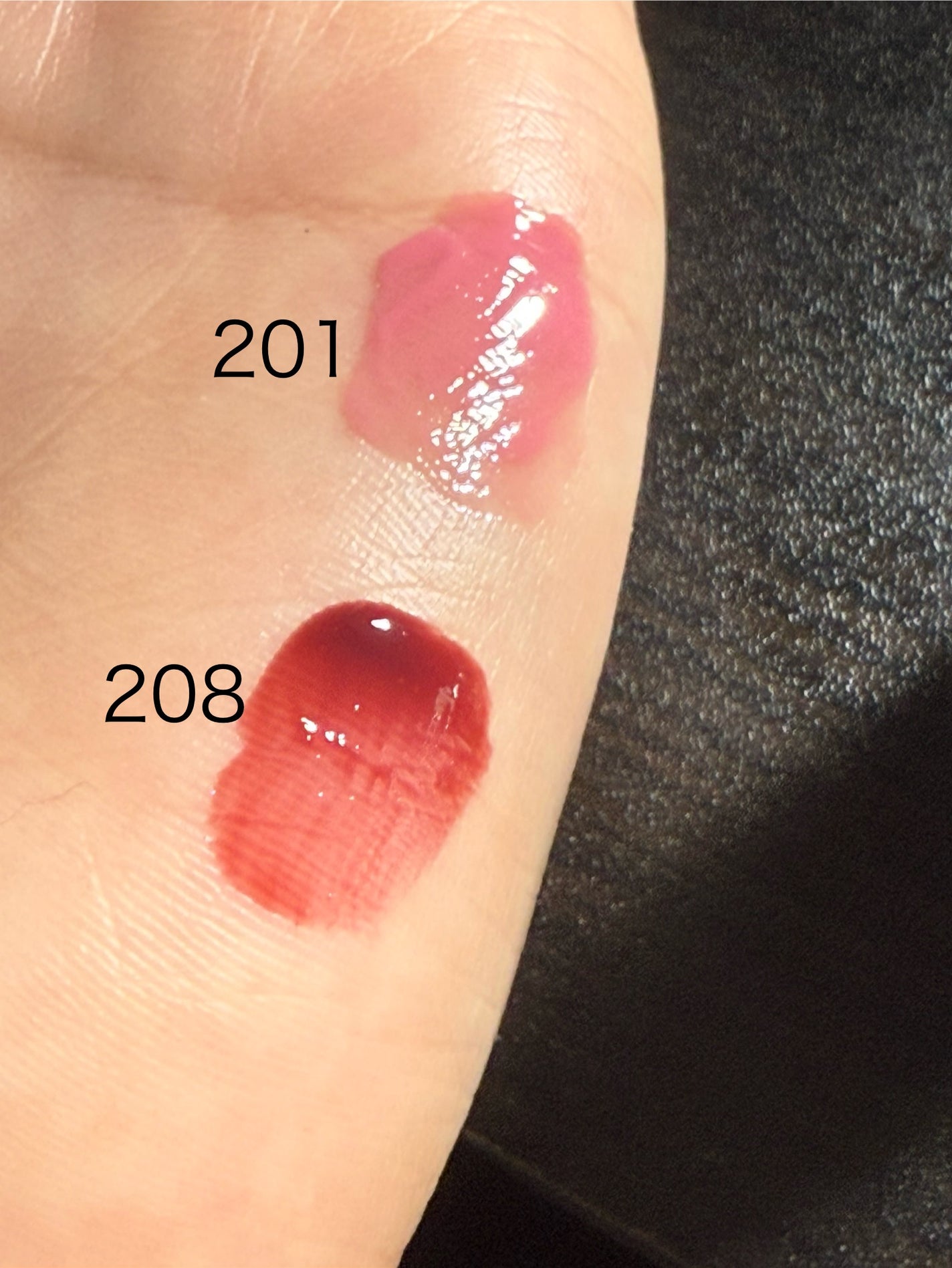 みずき on LIPS 「重さゼロのつけ心地でベタつかず、透明感たっぷりのしずくツヤが一..」(2枚目)