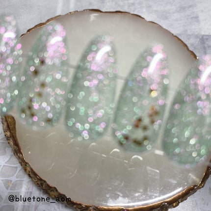 ⋆͛🦖⋆͛aomi on LIPS 「グリーンフラッシュにピンクがチラリ|´︶`*)♡さりげないピン..」(4枚目)