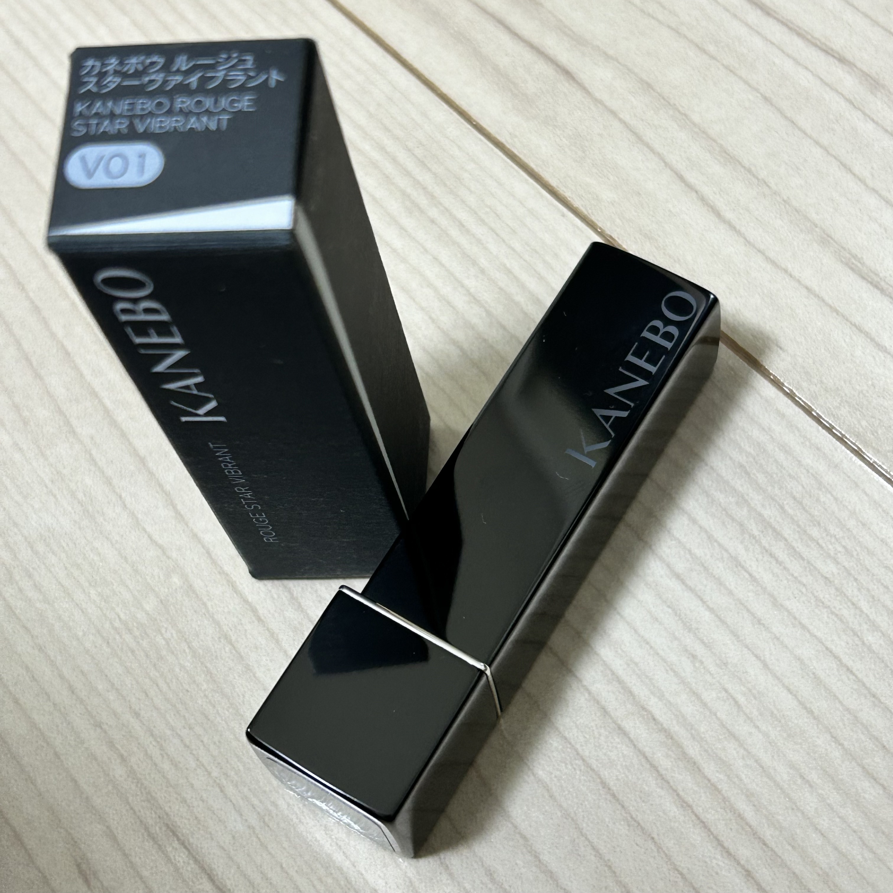 ルージュスターヴァイブラント/KANEBO/口紅を使ったクチコミ（3枚目）