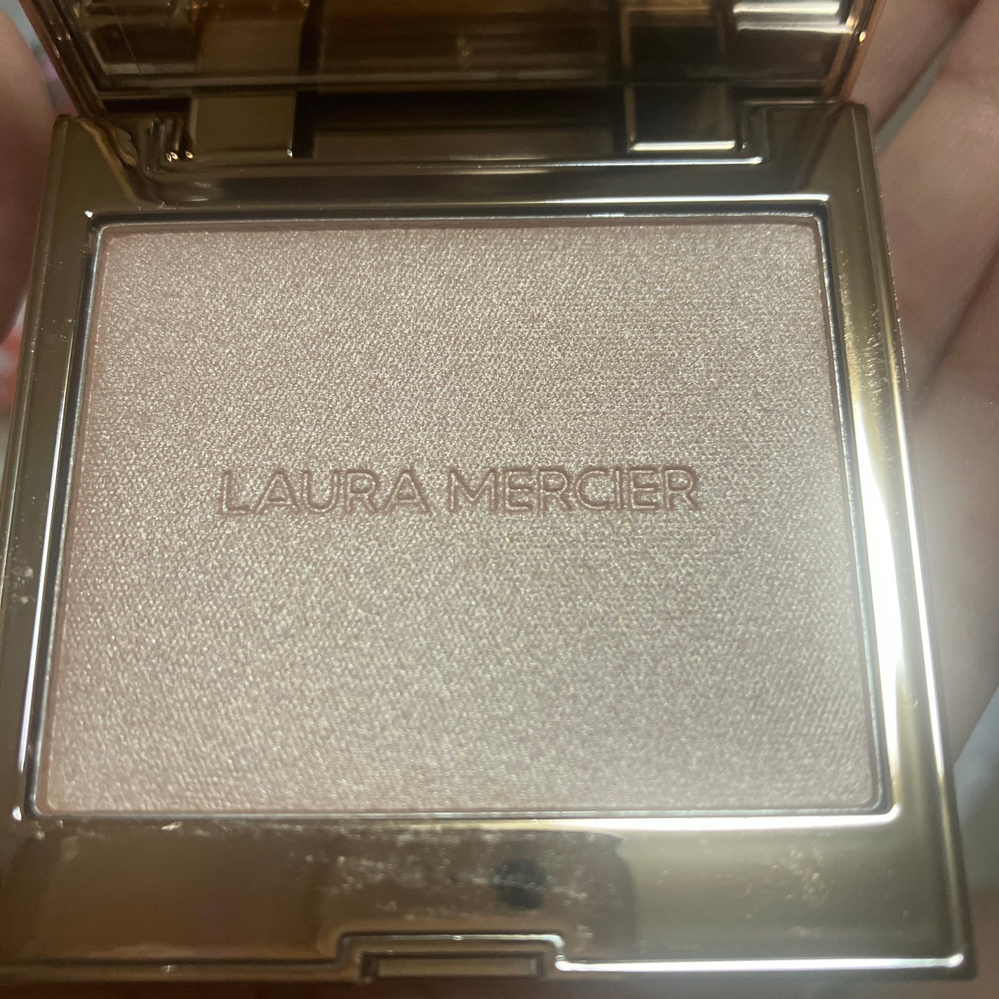 ローズグロウ イルミネーター /ローラ メルシエ/プレストパウダーを使ったクチコミ(2枚目)