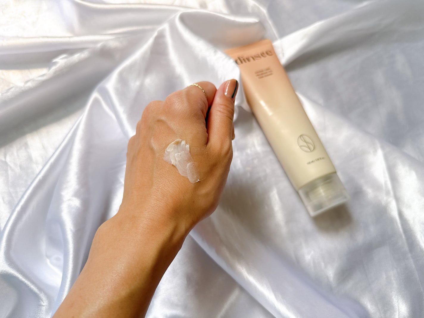 MISAKI on LIPS 「✔︎プレミアムマイクロバイオームライスディープクレンジングオイ..」(5枚目)