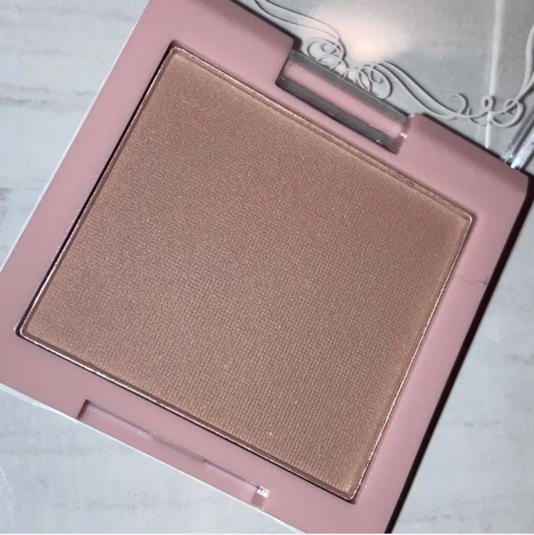 &. Wチャーム シェーディングパウダー/DAISO/シェーディングを使ったクチコミ(4枚目)