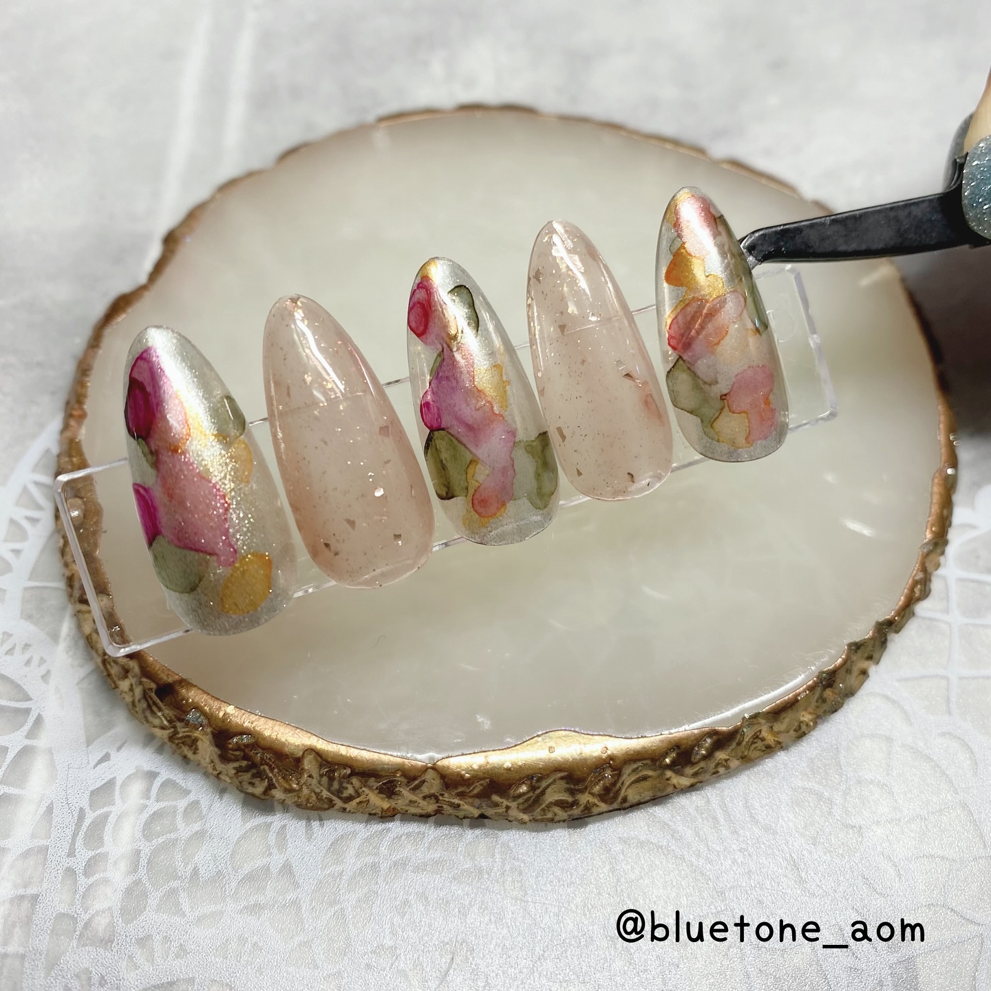 ミラーネイルパウダー/DAISO/ネイル用品を使ったクチコミ（2枚目）