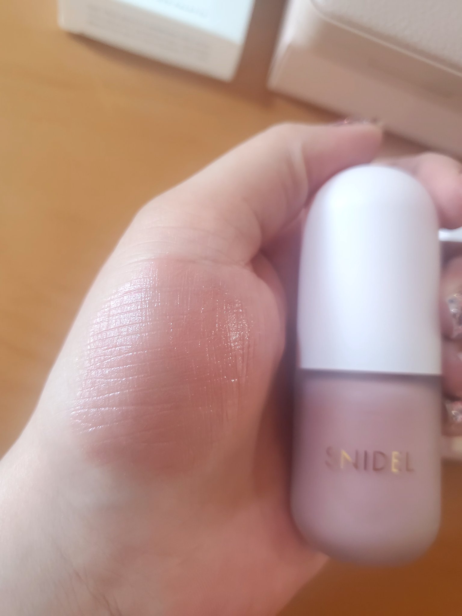 SNIDEL フラッフィー ブラッシュ 01　Refined Pink/SNIDEL BEAUTY/リキッドチークを使ったクチコミ（2枚目）