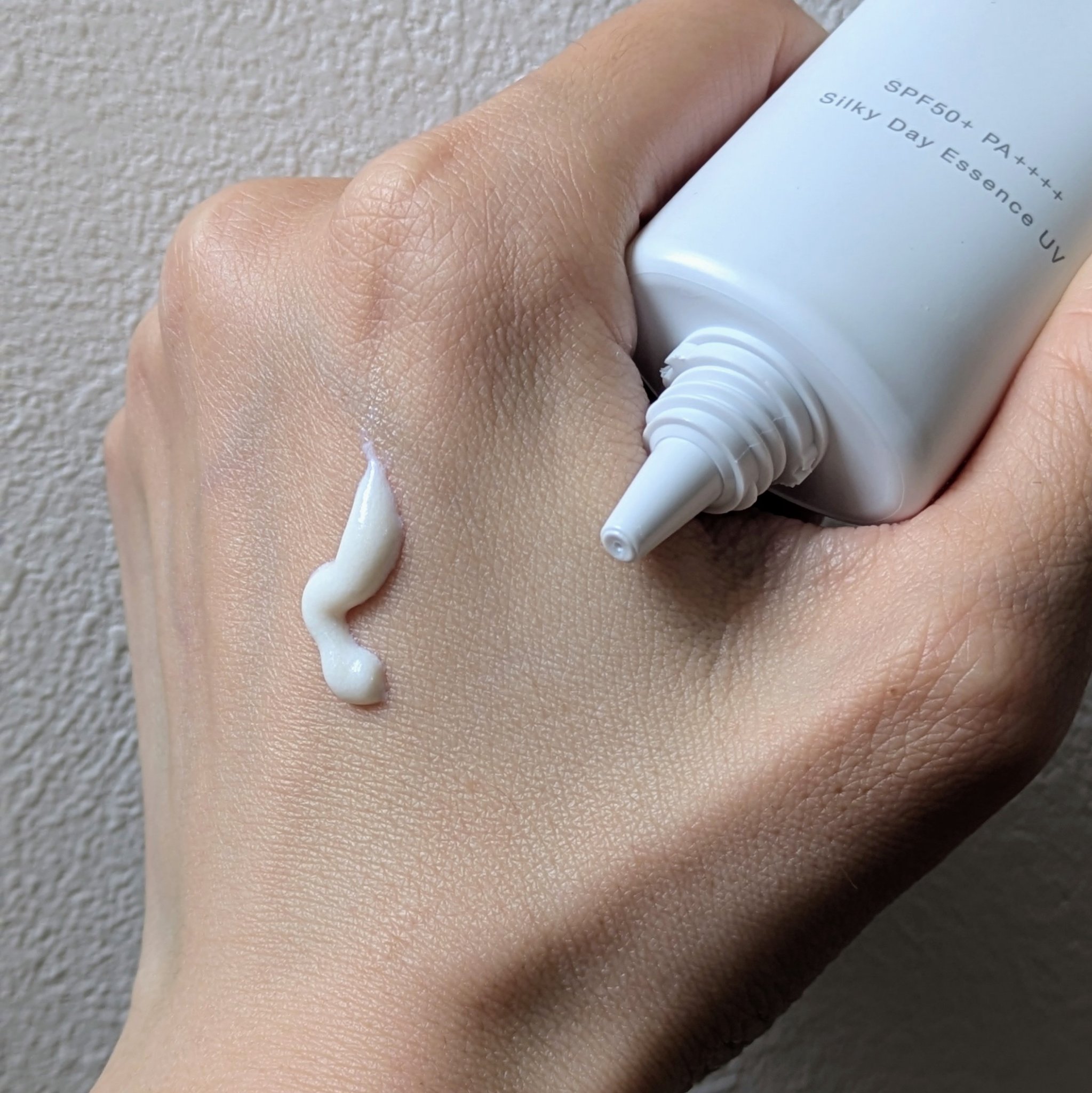 シルキー デイ エッセンス UV/to/one/日焼け止めローションを使ったクチコミ（2枚目）