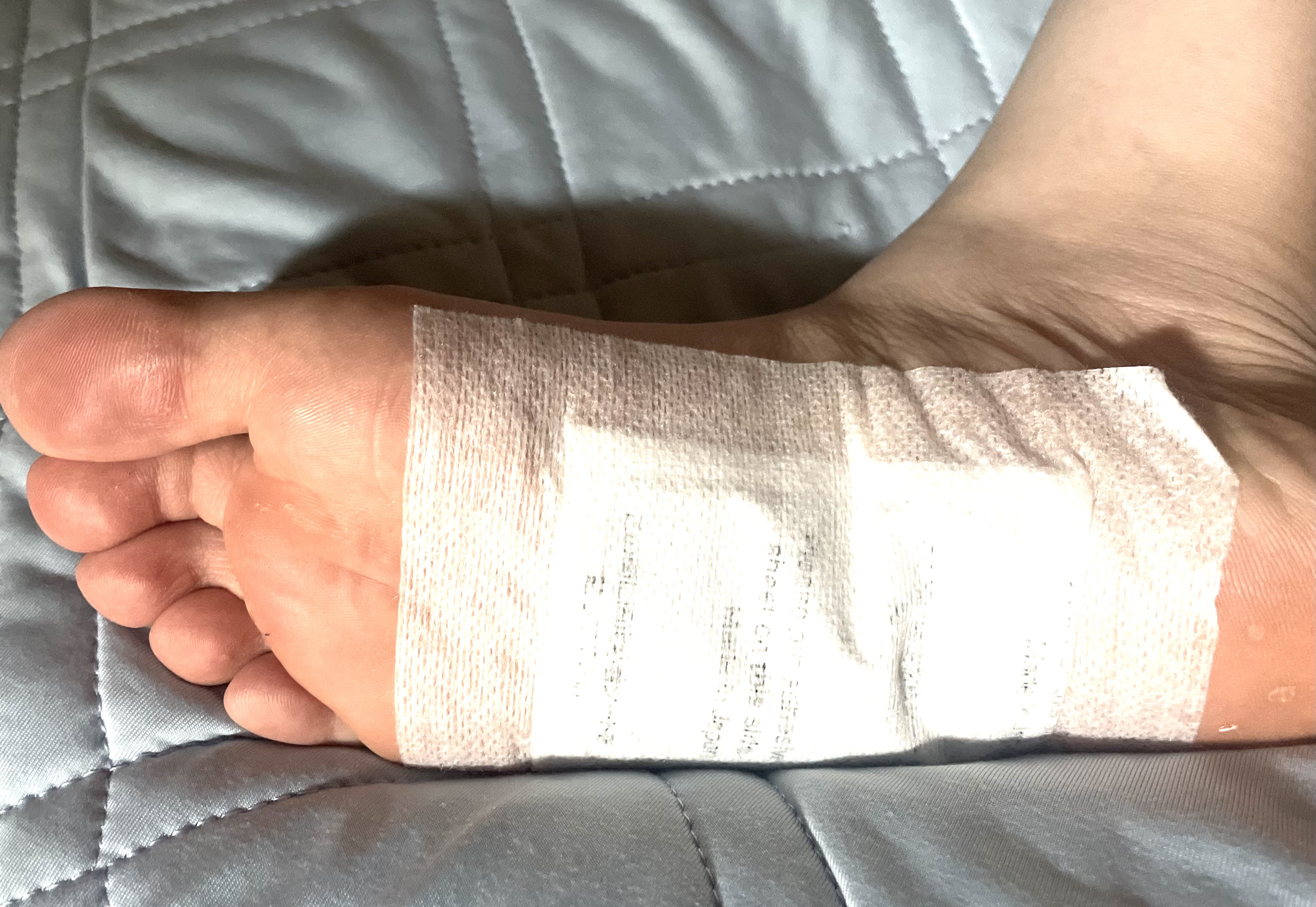 あしやすめ 足裏樹液シート/鎌倉ライフ/レッグ・フットケアを使ったクチコミ（3枚目）