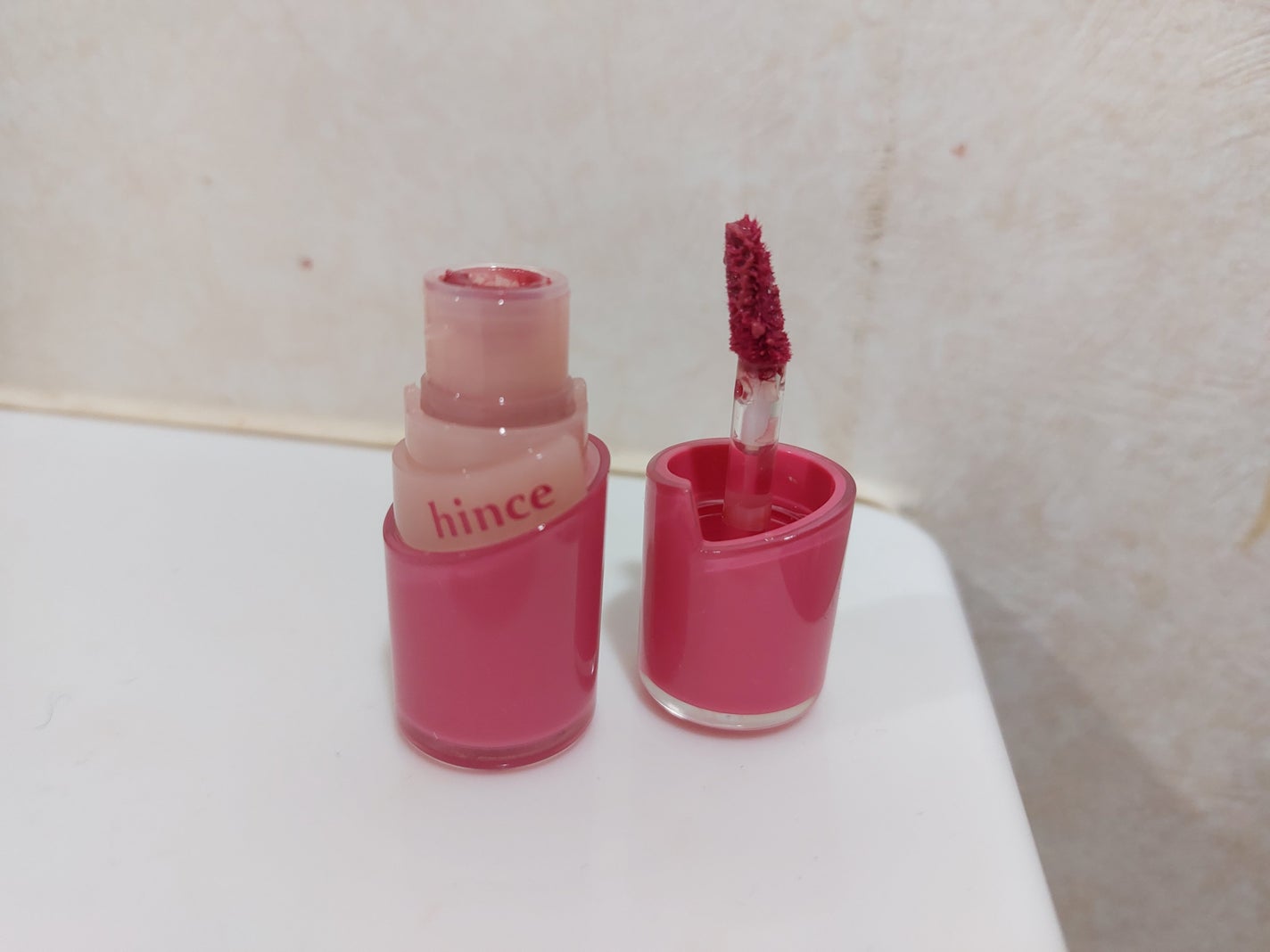 ロウグロウジェルティント/hince/リップティントを使ったクチコミ(2枚目)