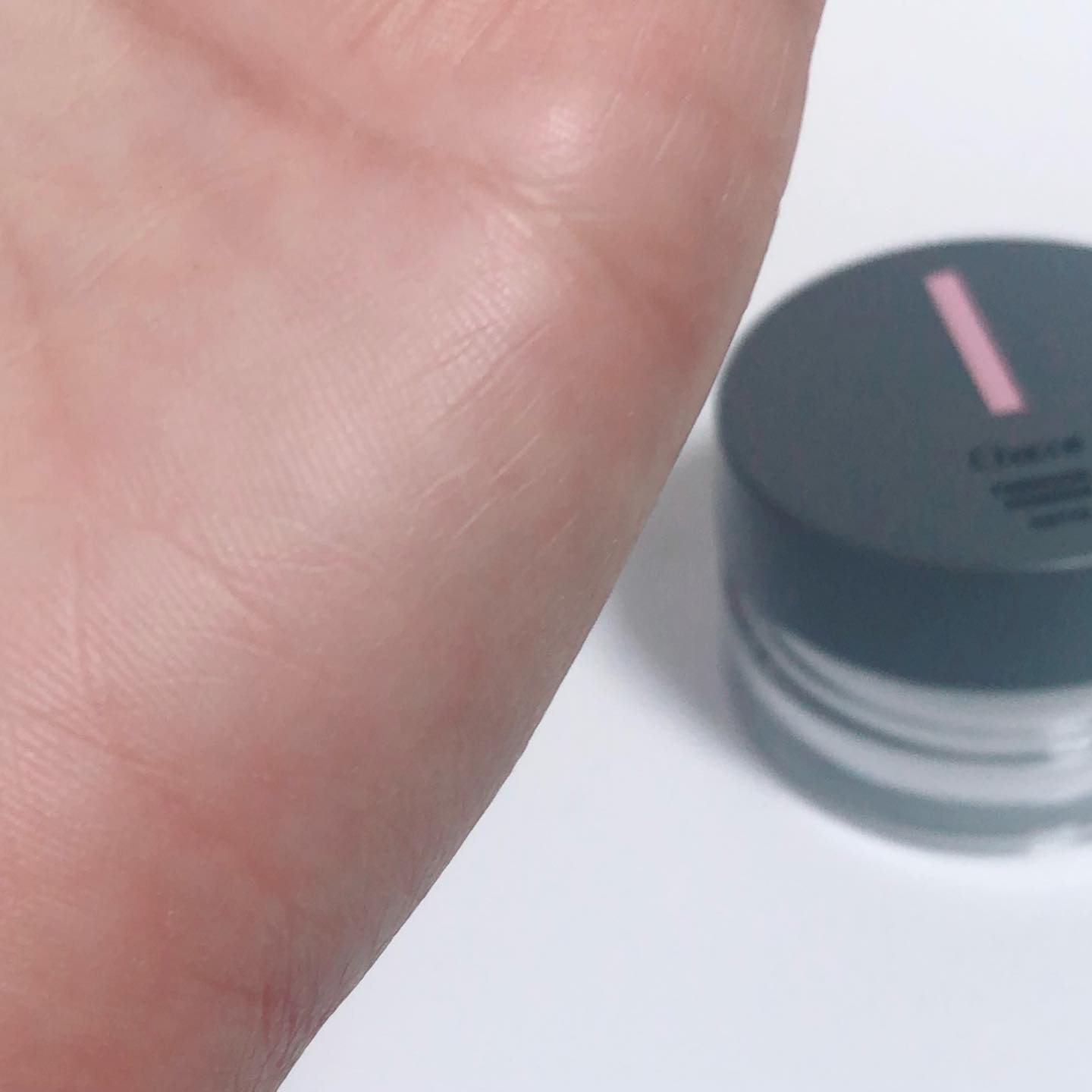 フィニッシングパウダー マット/チャコット・コスメティクス/ルースパウダーを使ったクチコミ（3枚目）