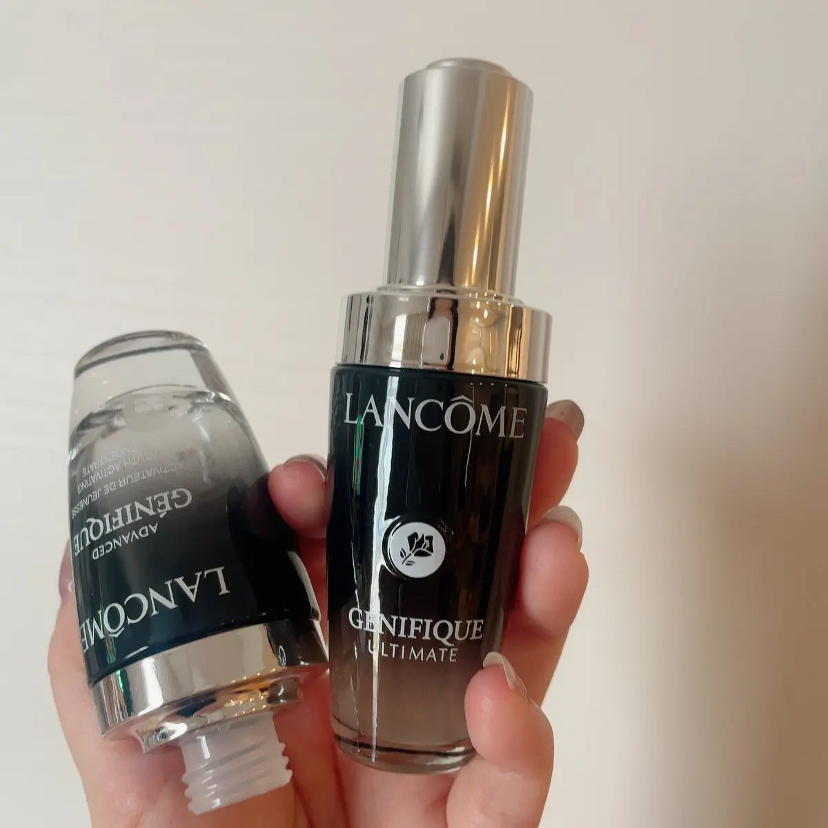  ジェニフィック使い切ったから空き容器カウンターに持っていかなきゃ♪
ポイントがつくんけど、けっこうおおいいんだよね💕︎

私の中でこれさえ使っとけば大丈夫な名品のひとつ🥰

昨年のリニューアルで肌なじみが早くなって過去一好みなテクスチ