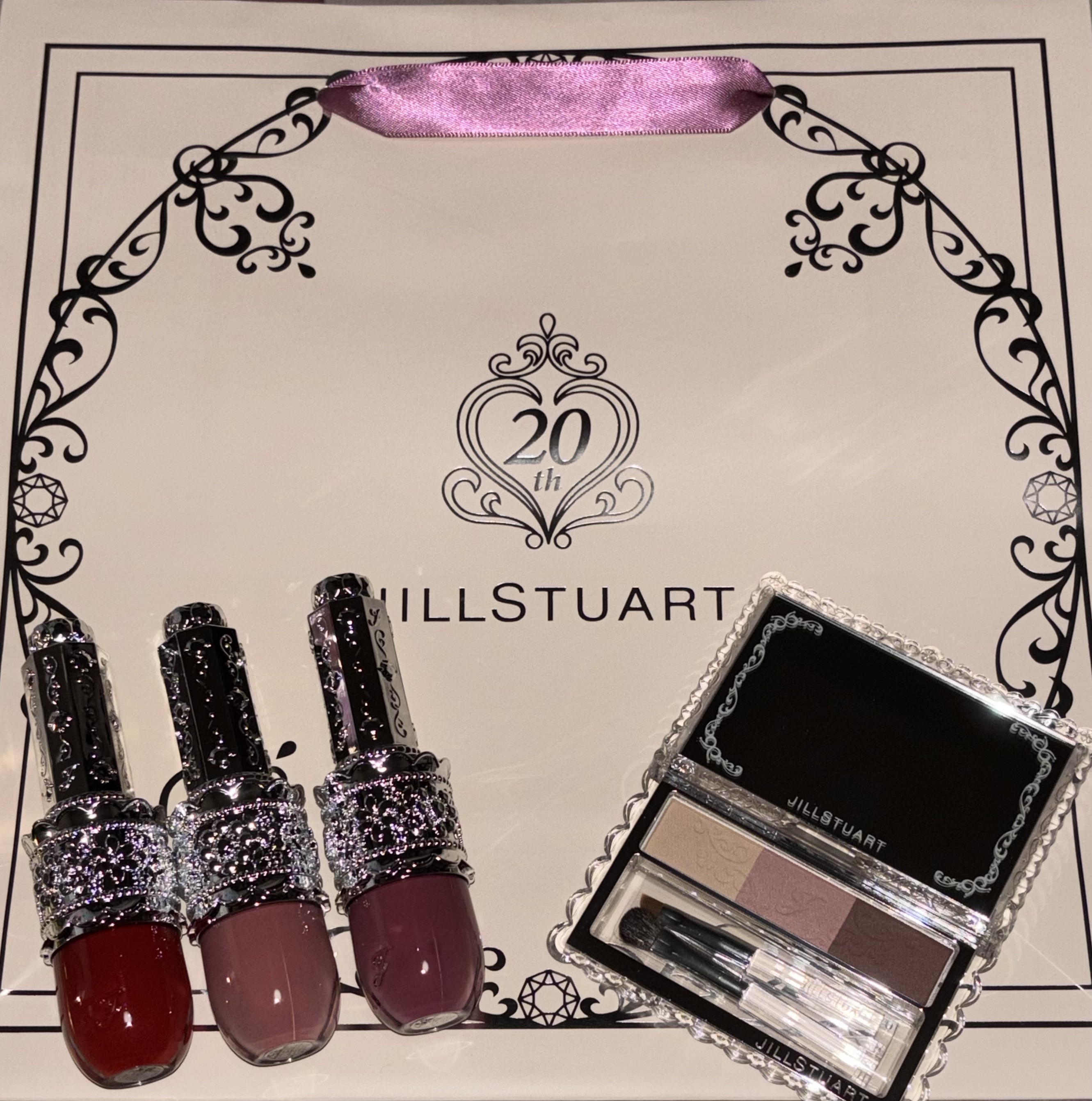 ジルスチュアート ブルームニュアンスブロウパレット 03 rosy pink bloom/JILL STUART/パウダーアイブロウを使ったクチコミ（1枚目）