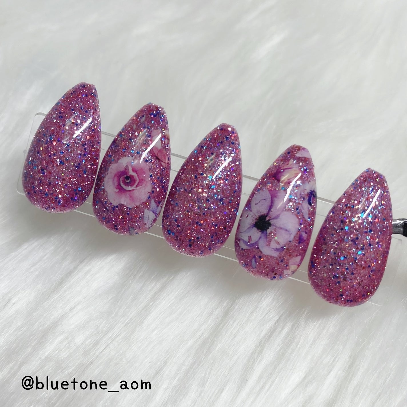 ⋆͛🦖⋆͛aomi on LIPS 「オリジナルフラッシュ不思議パープル💜🟣ごちゃごちゃした感じにな..」(1枚目)