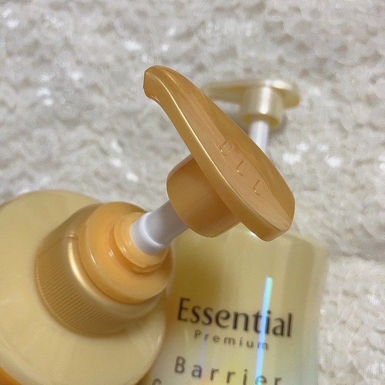 エッセンシャルプレミアム バリアシャンプー・コンディショナー スパークルモイスト/エッセンシャル/市販シャンプーを使ったクチコミ(2枚目)