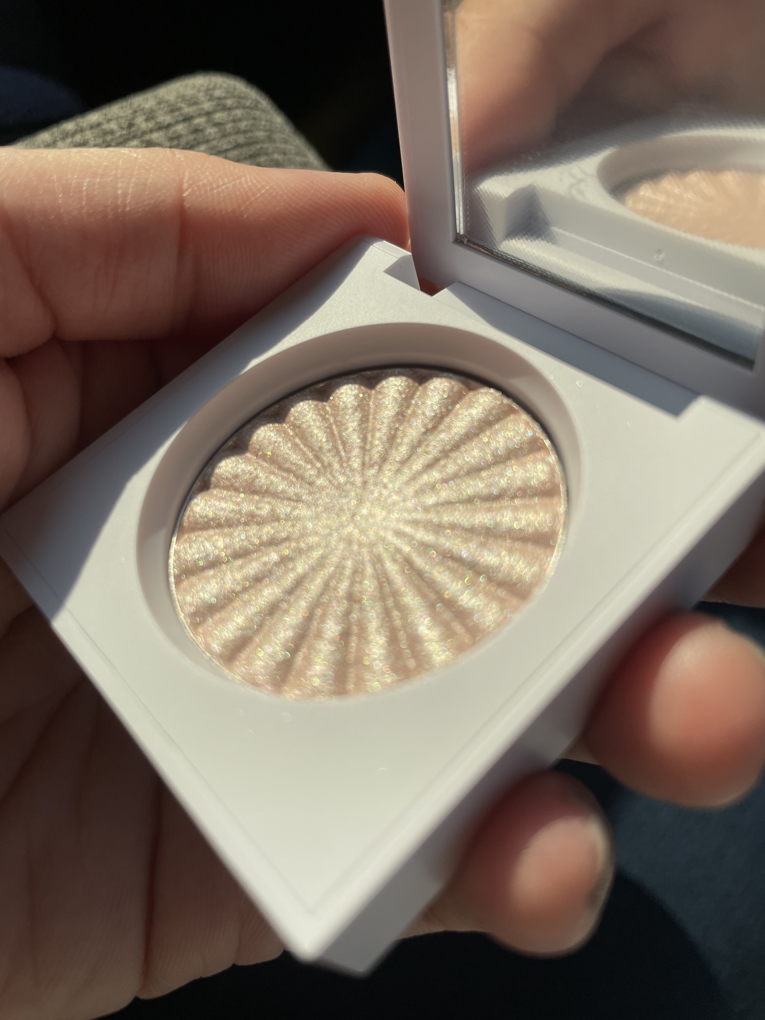 OFRA mini Highlighter/Ofra Cosmetics/パウダーハイライトを使ったクチコミ（3枚目）